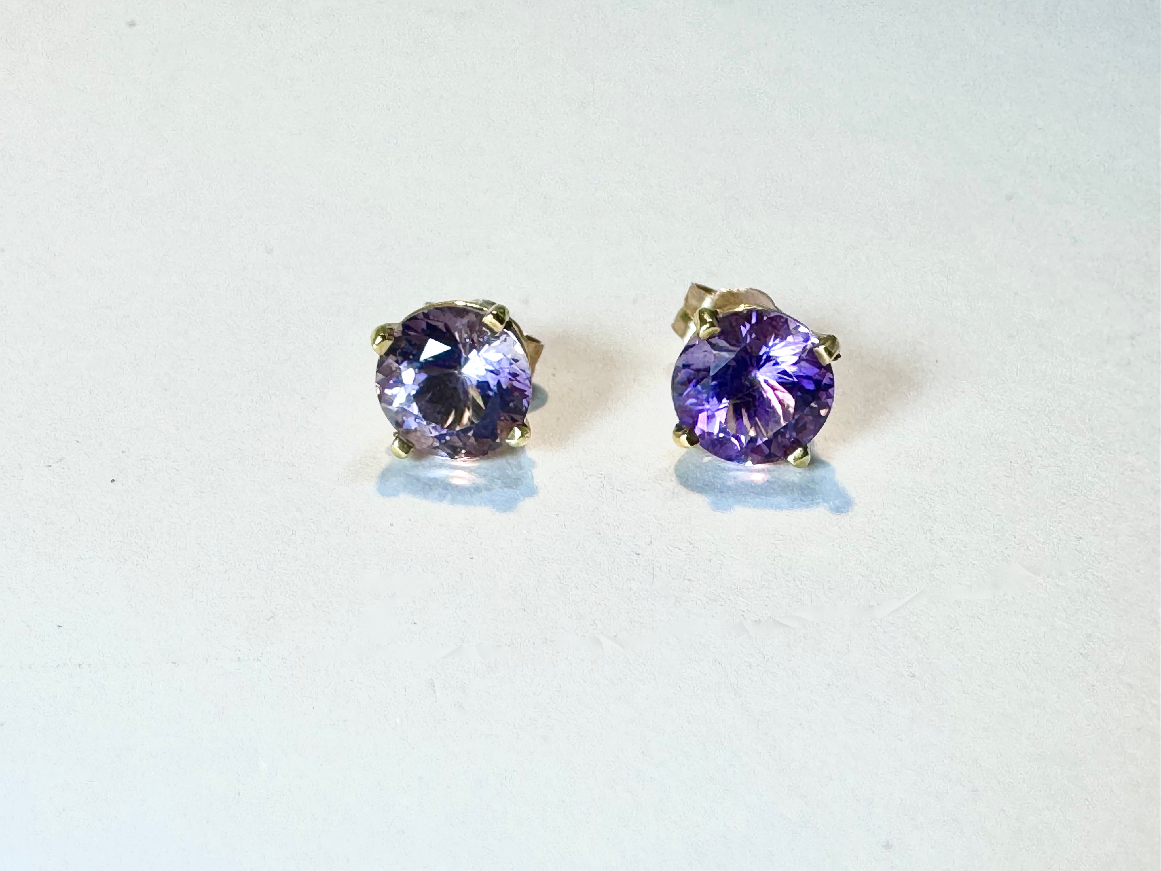 Maine Amethyst 18k Studs