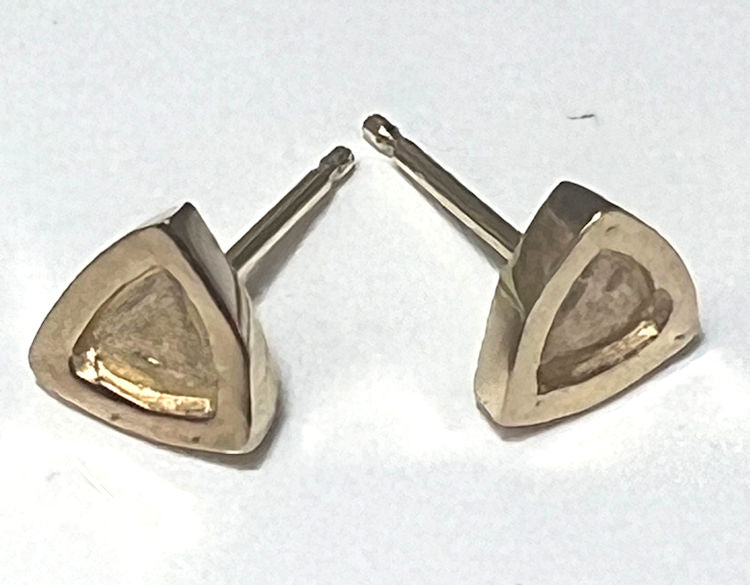 Triangle Raised Edge Studs