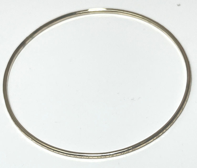 Bangle Slash Texture in 18k Gold