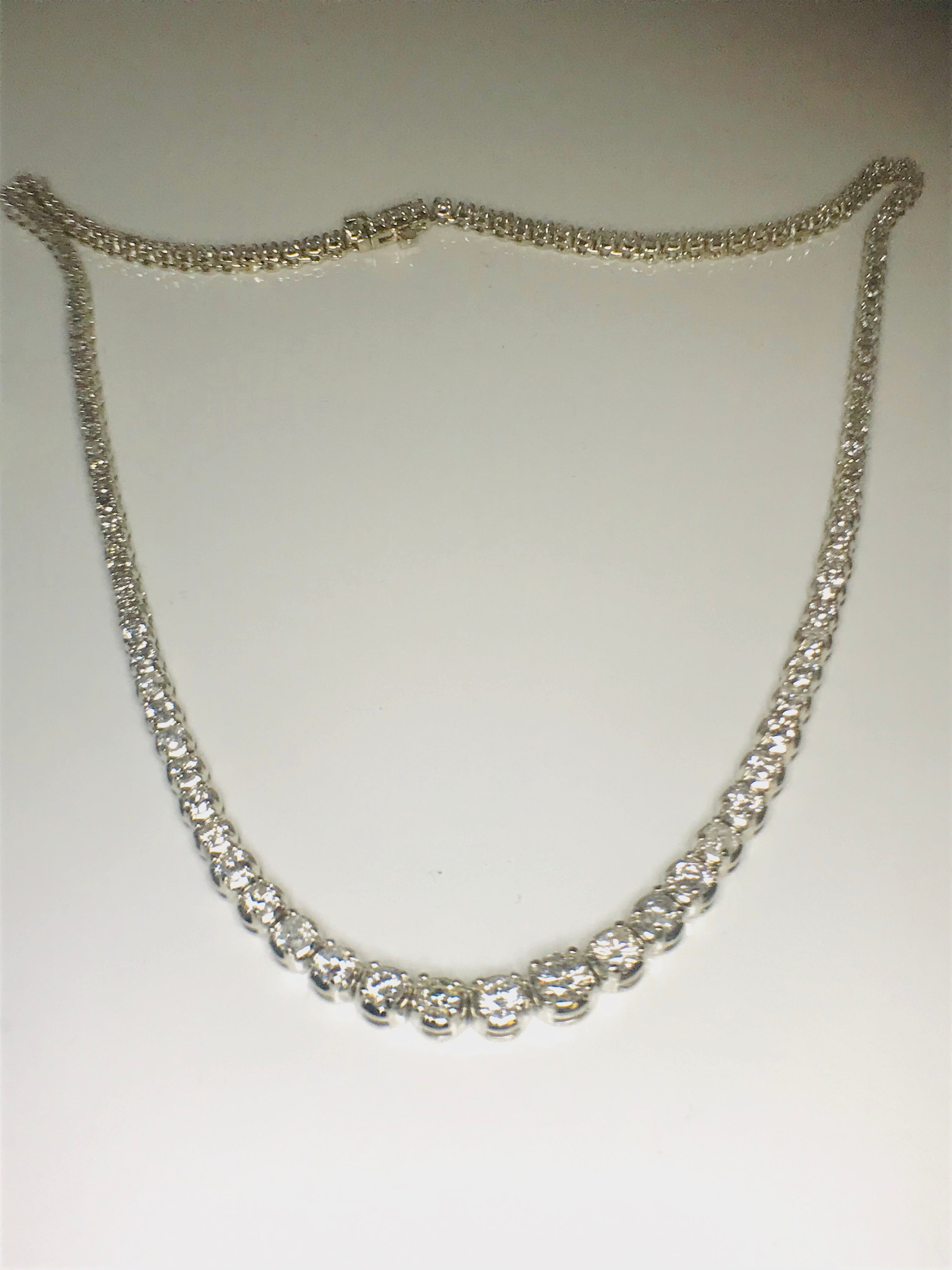 Merry Widow Diamond 18k Necklace