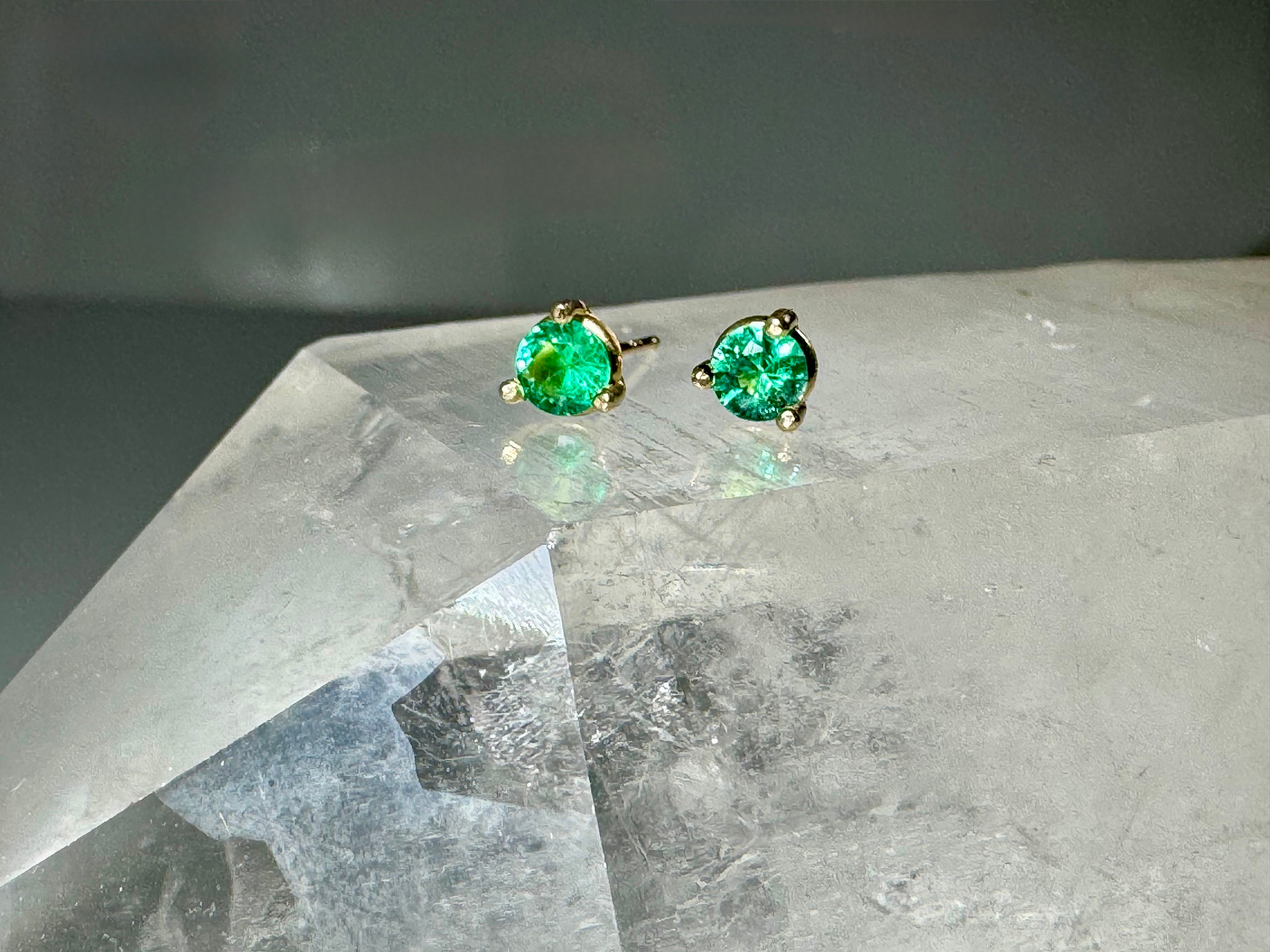 Emerald 3 Prong 14k Studs