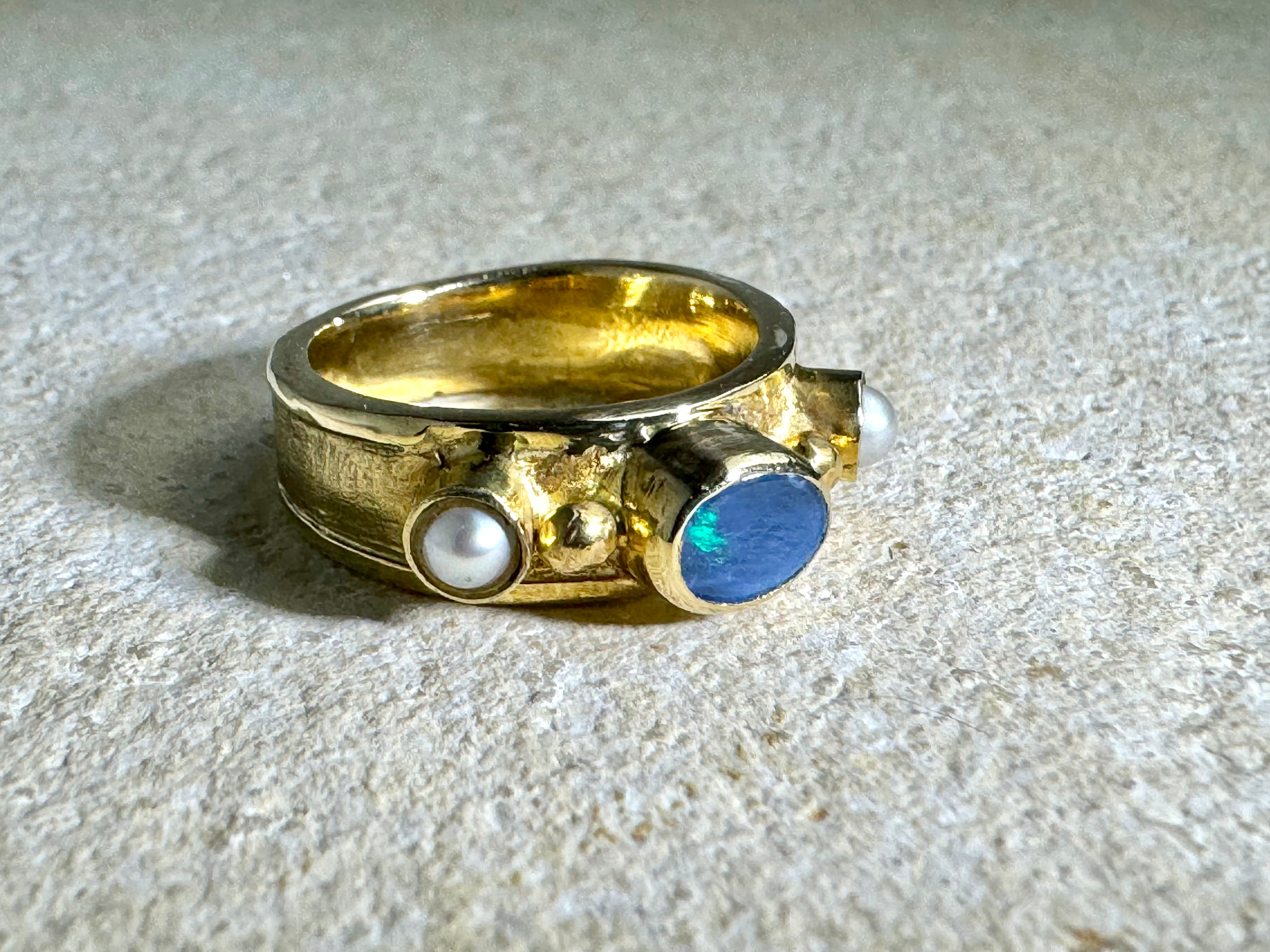 Opal & Pearl 18k Gold Ring