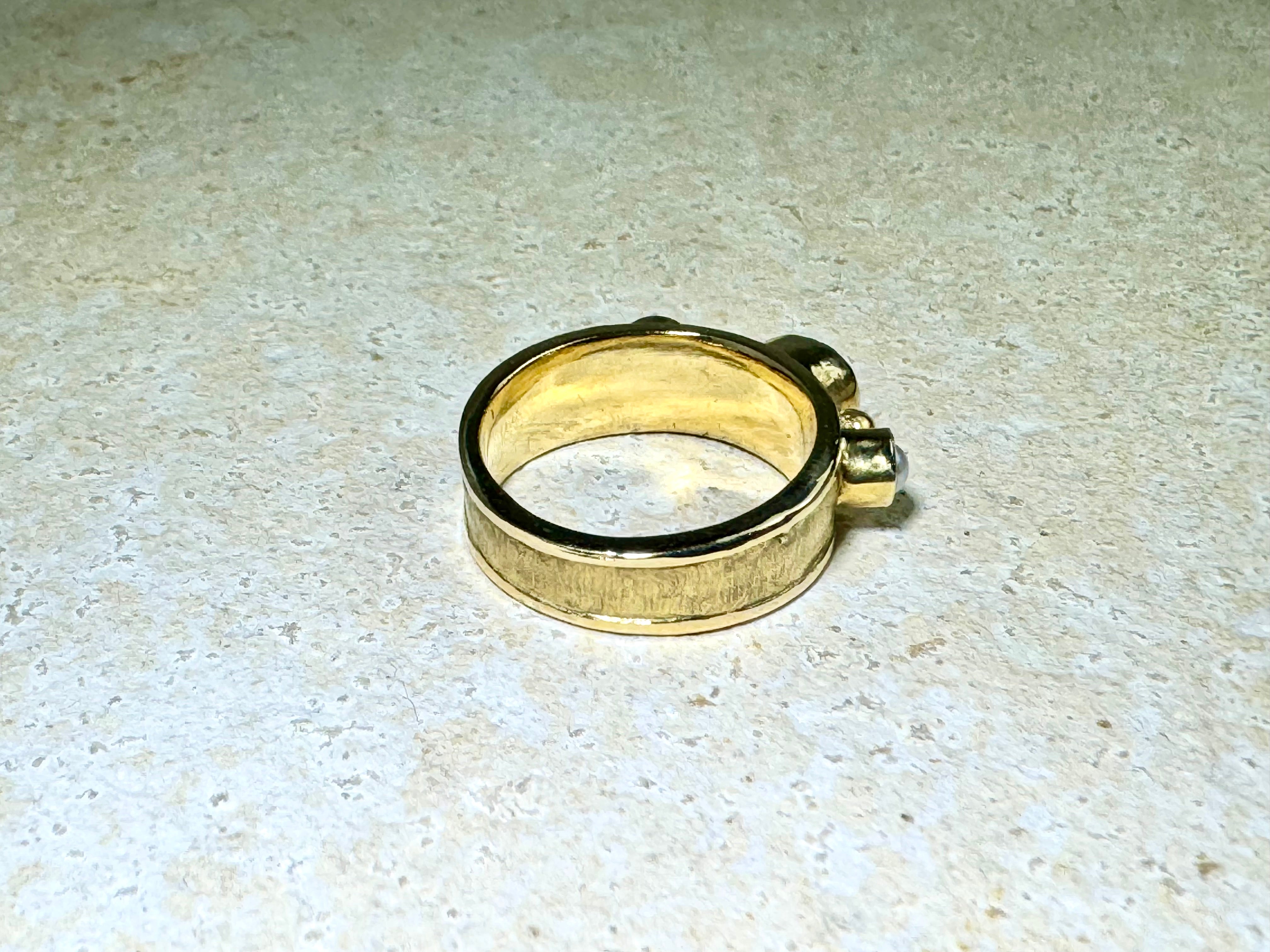 Opal & Pearl 18k Gold Ring