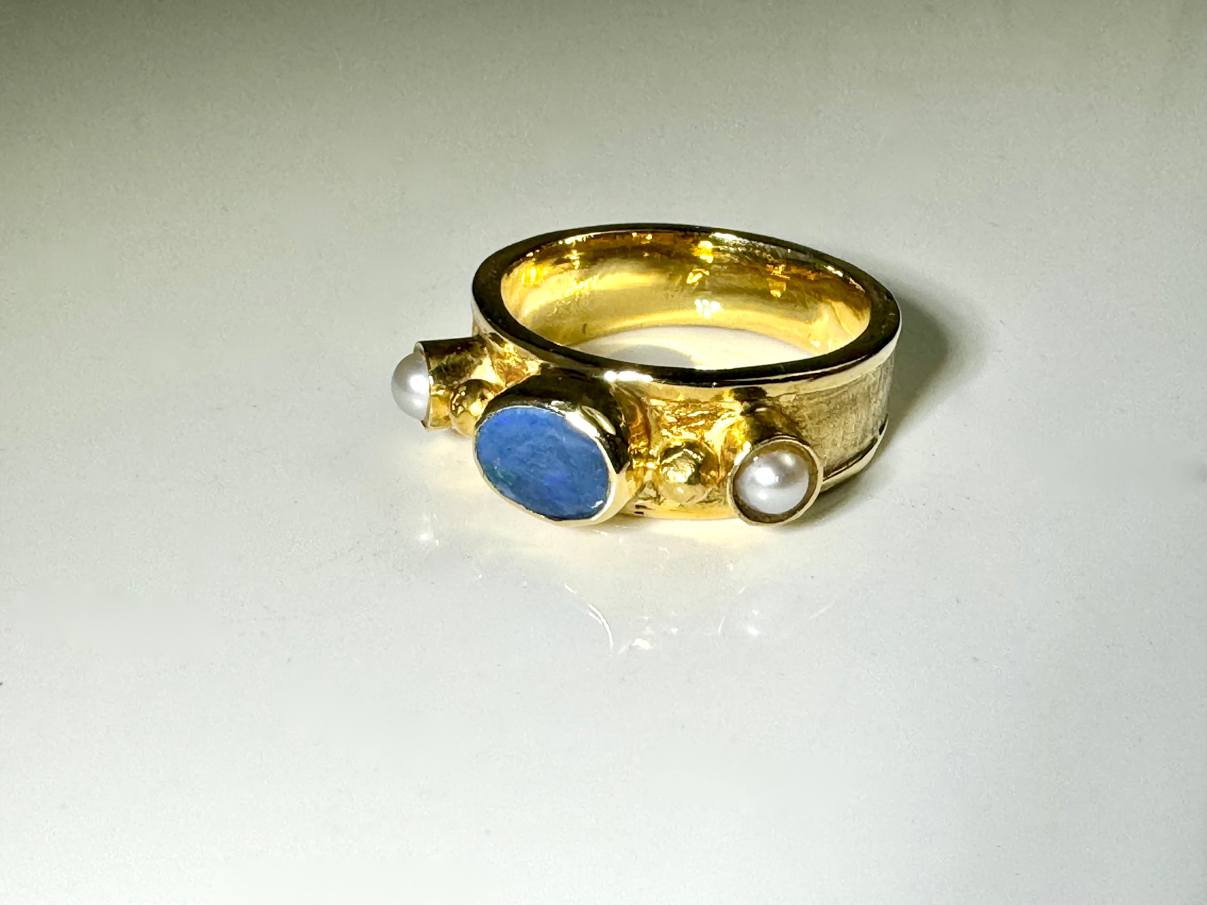 Opal & Pearl 18k Gold Ring