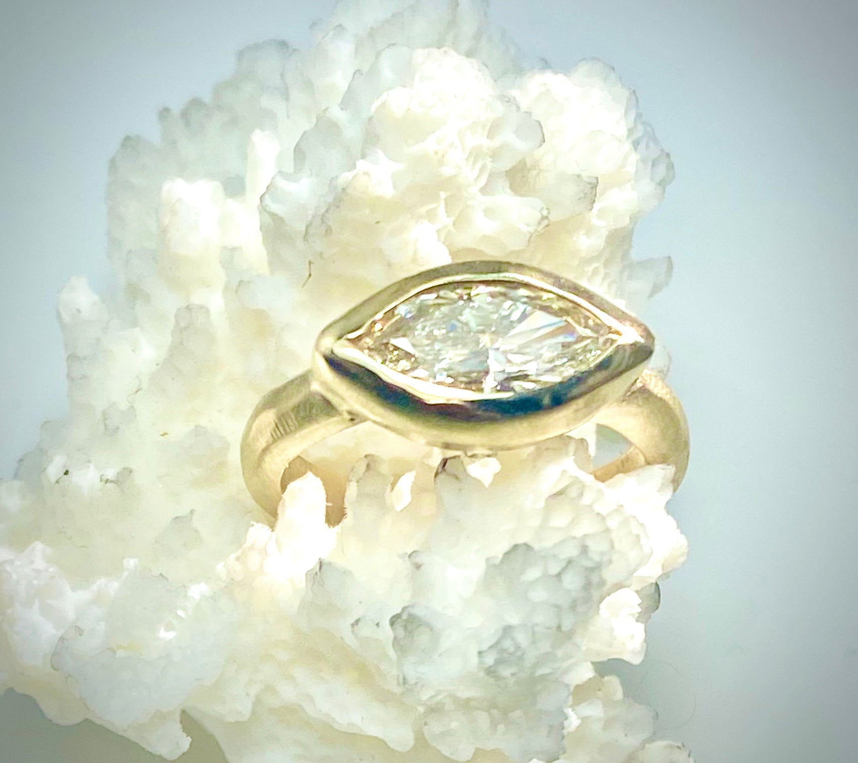 Marquise Diamond 18k Ring