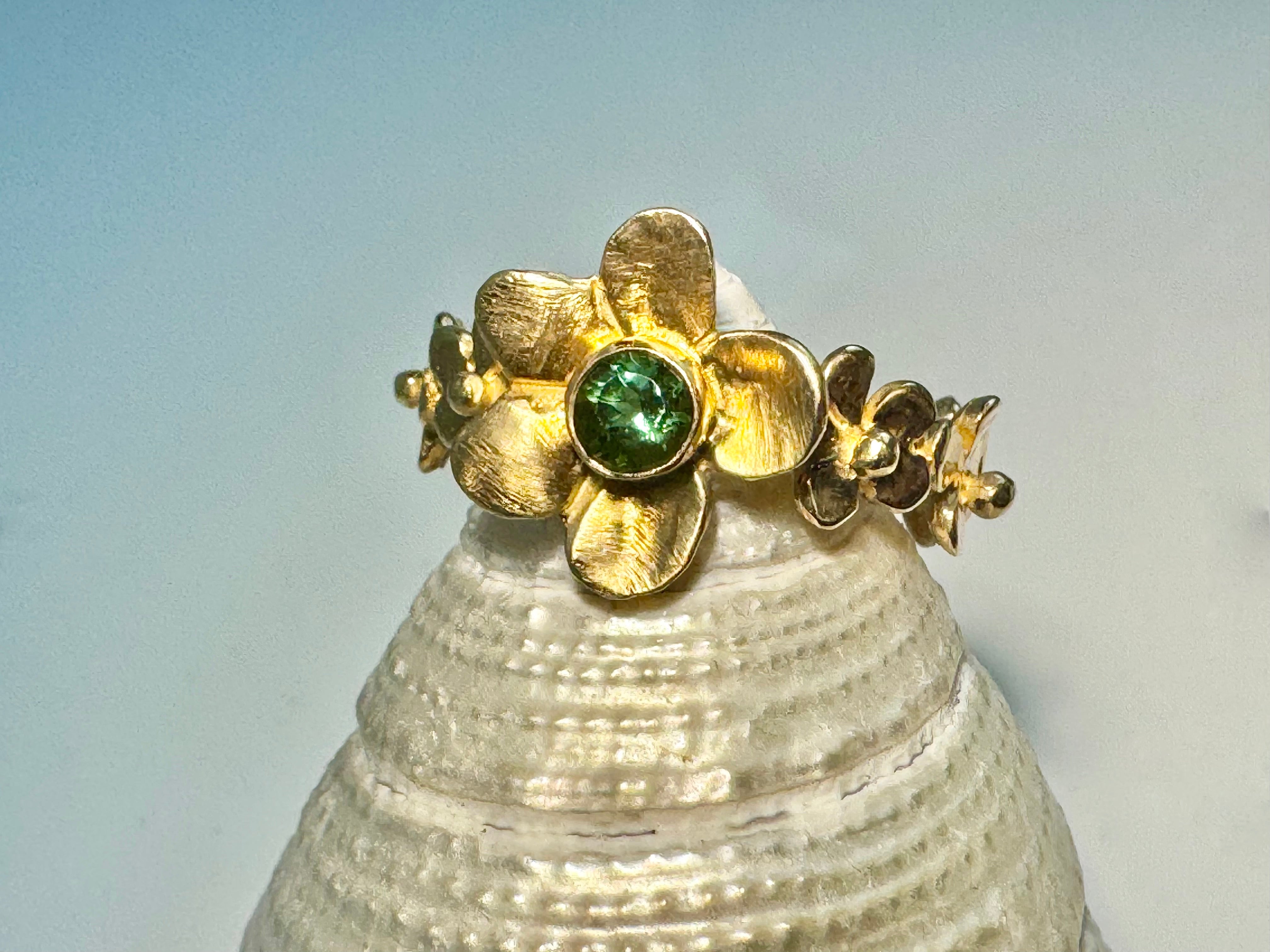 Green Tourmaline 14k Flower Ring