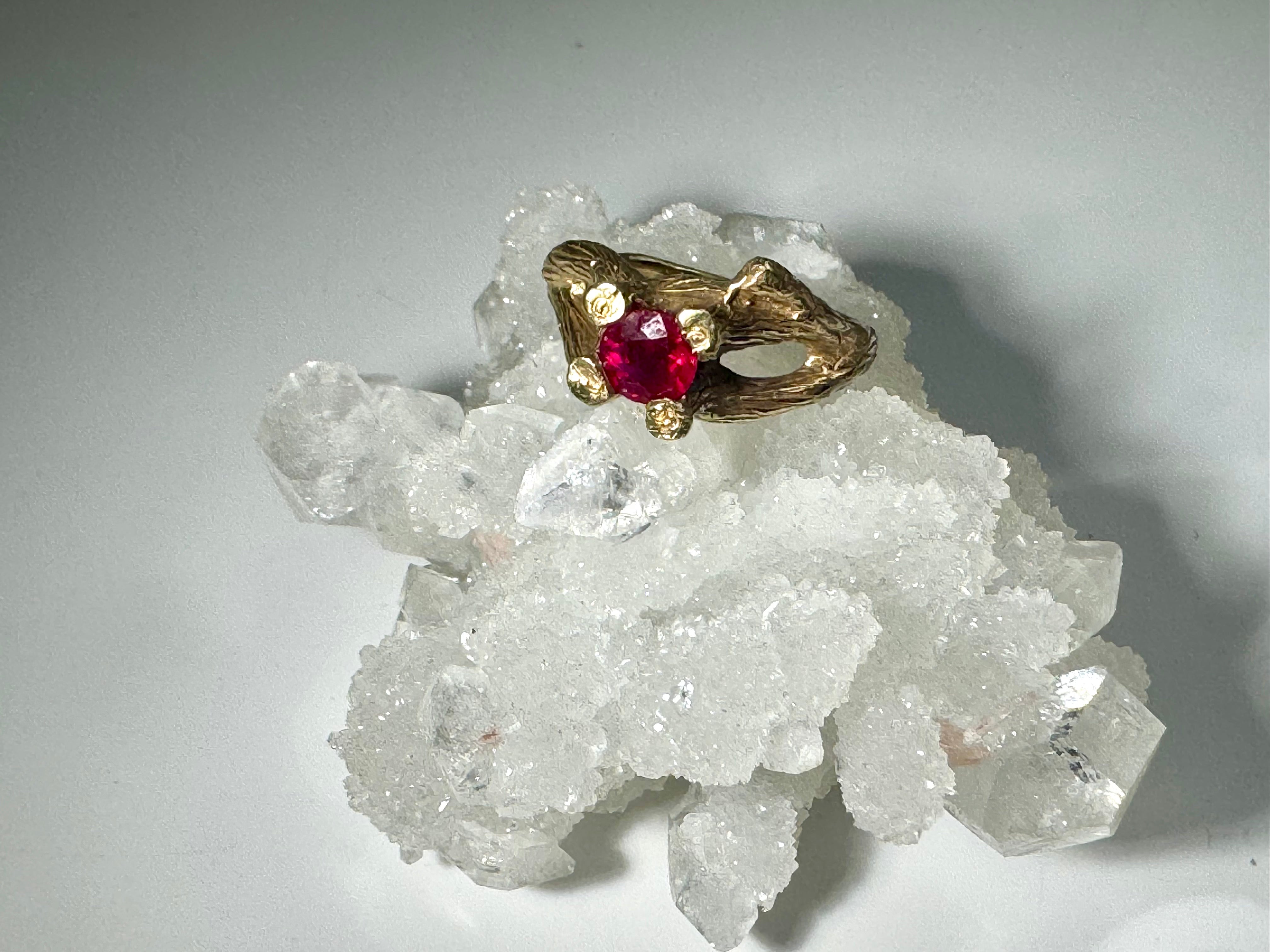 Ruby (Burma) Bark 18k Ring