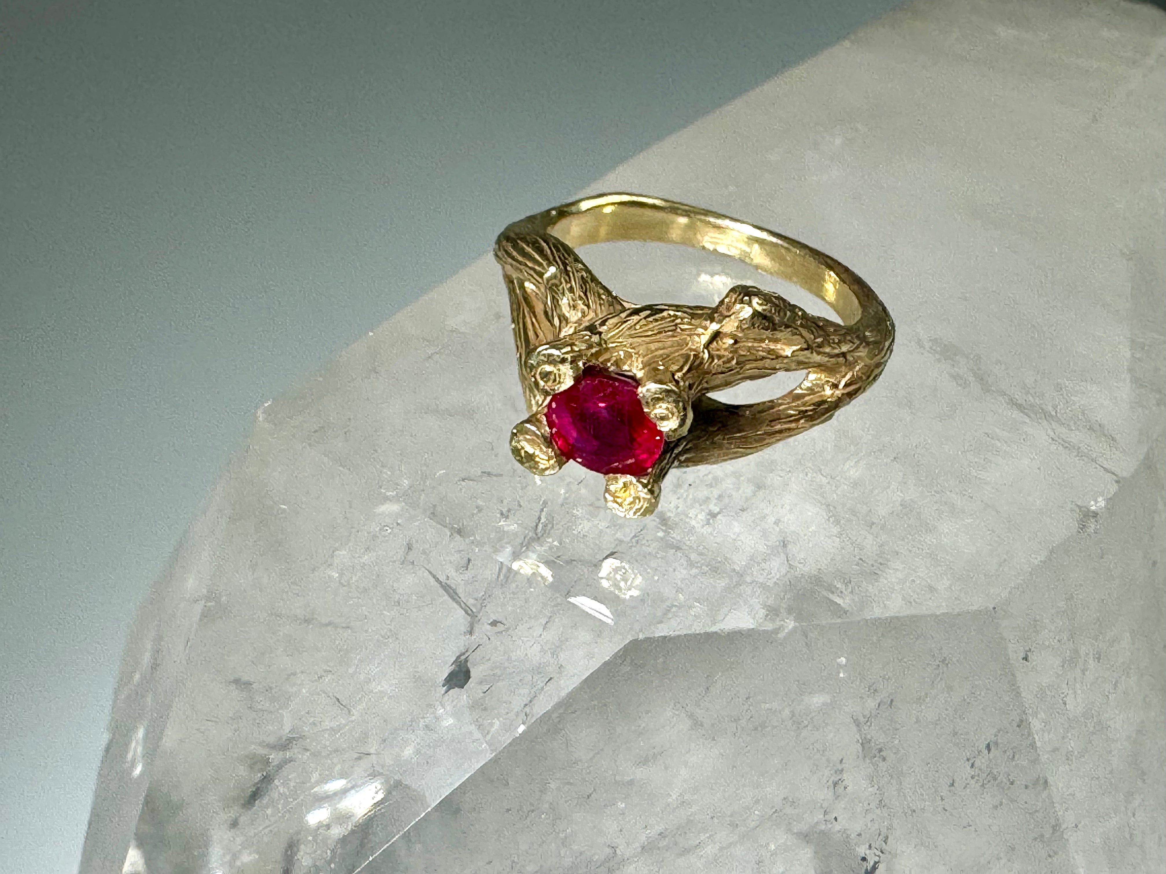 Ruby (Burma) Bark 18k Ring