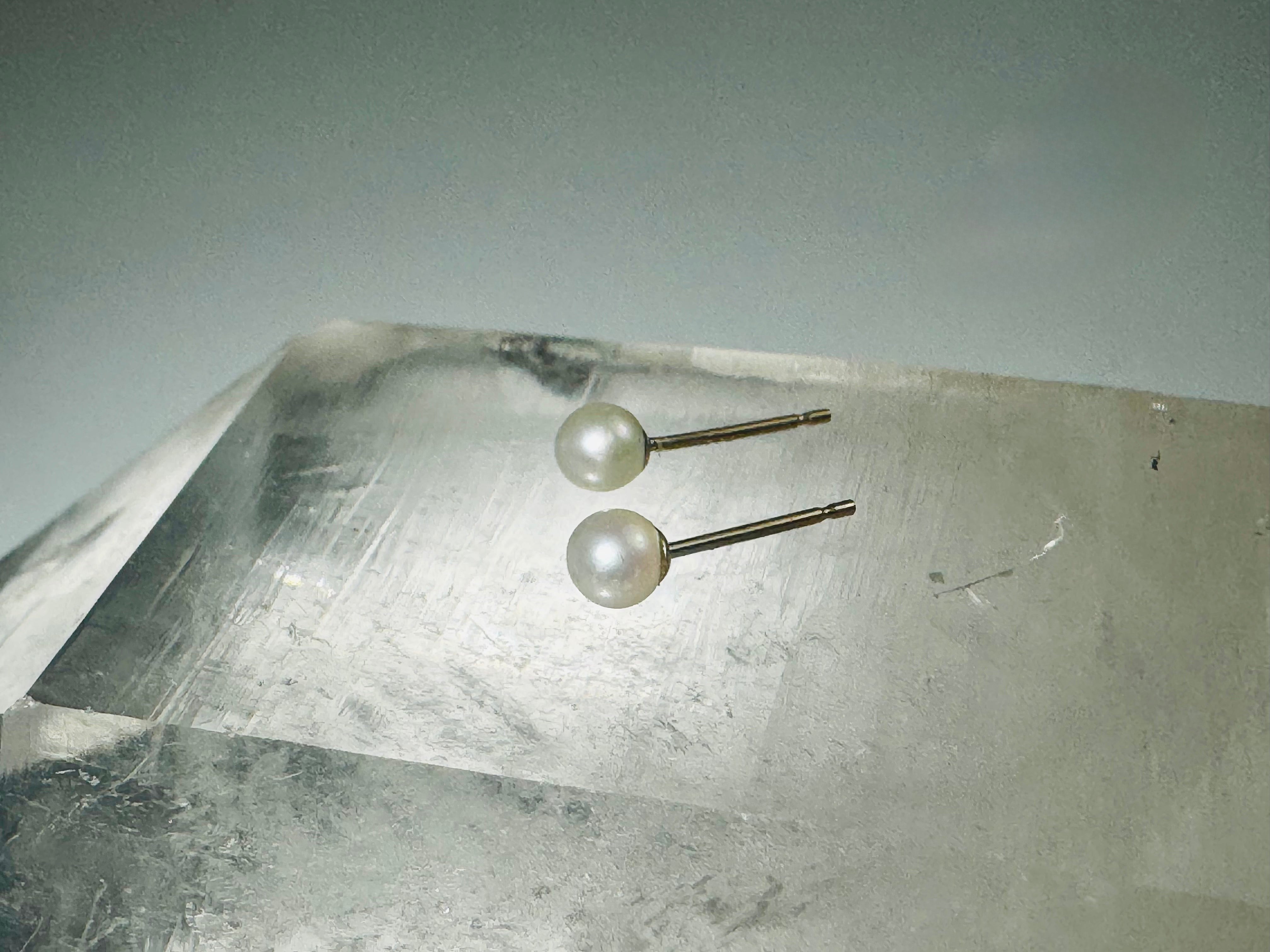 Akoya 3mm 14k Studs