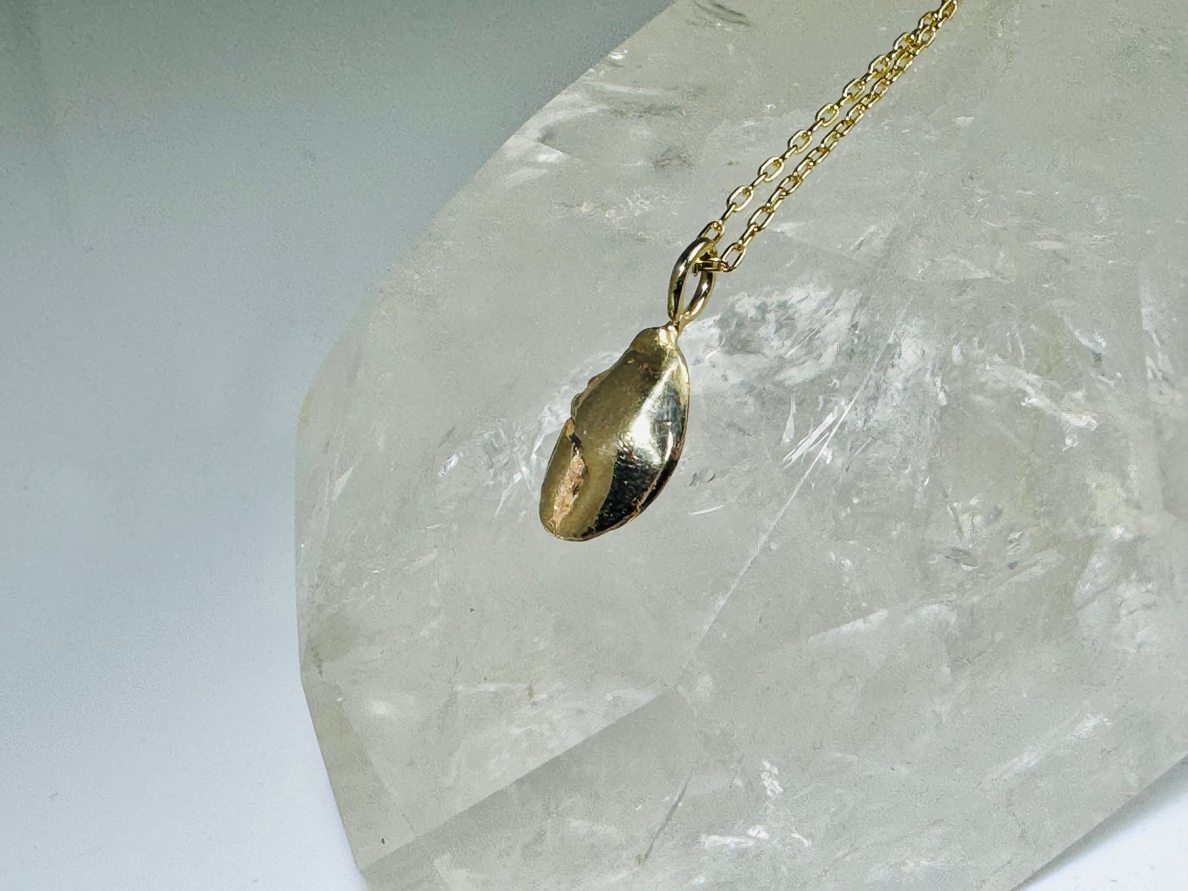 The Lobster Claw Tiny 14k Pendant