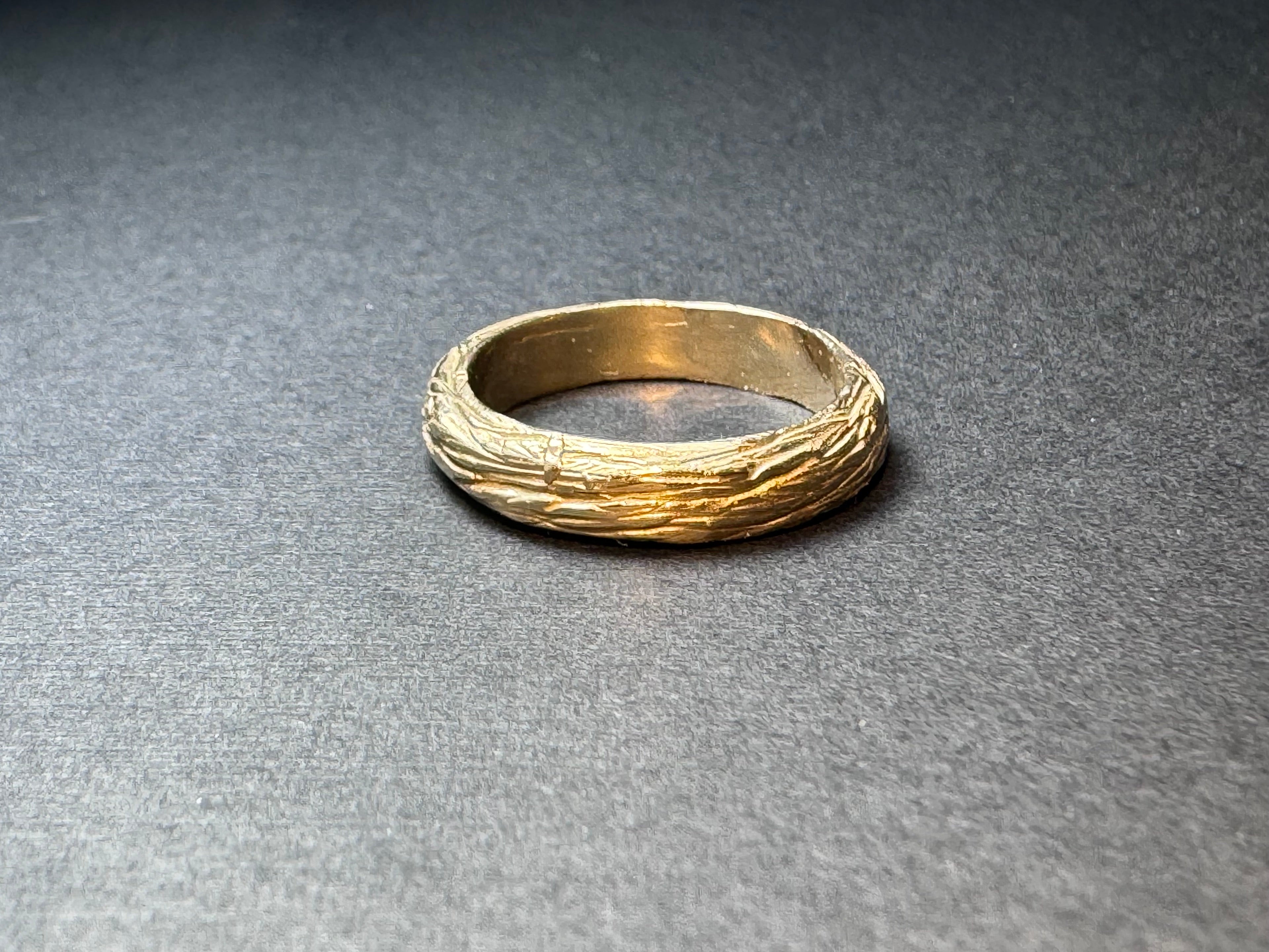 Bark Band 14k Yellow Gold