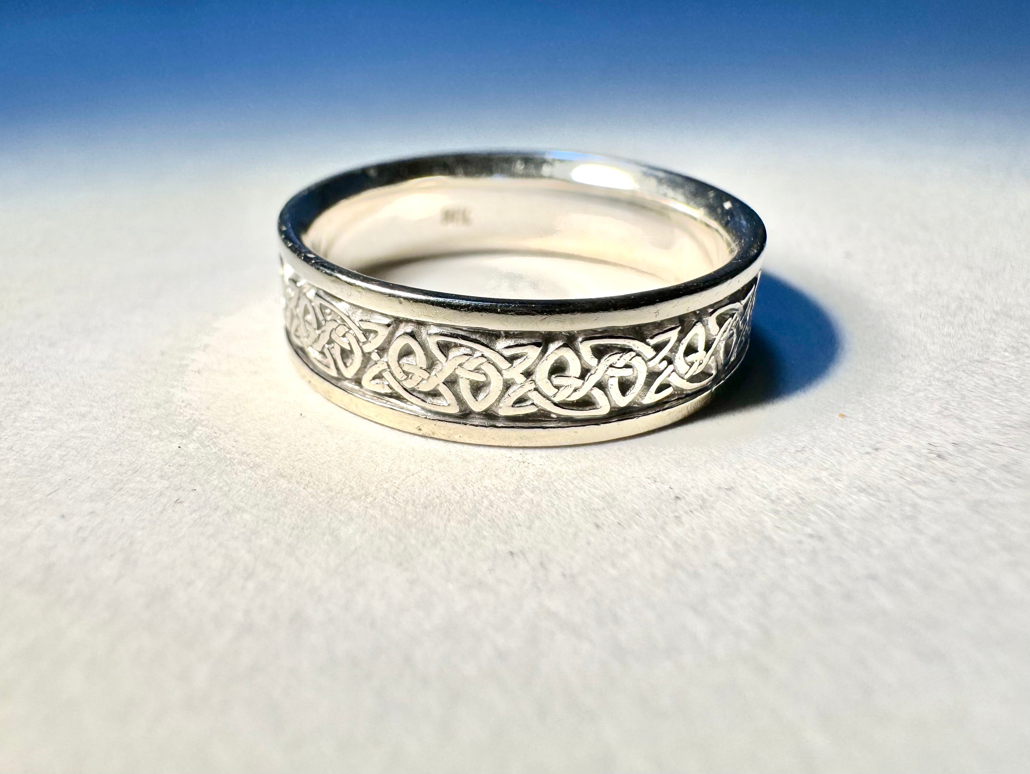 Celtic Band 14k White Gold Band