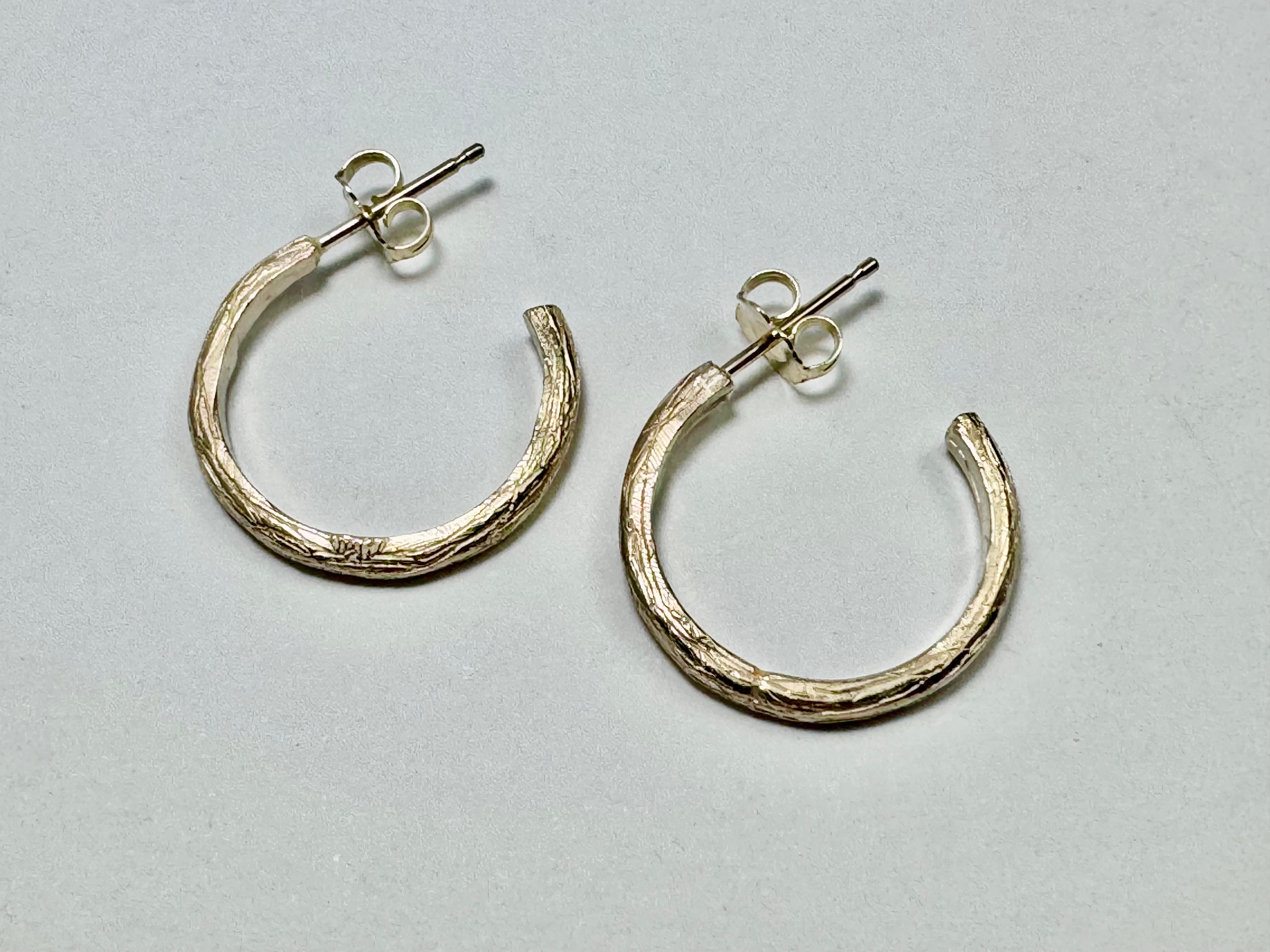 Bark-Style 14k Hoops