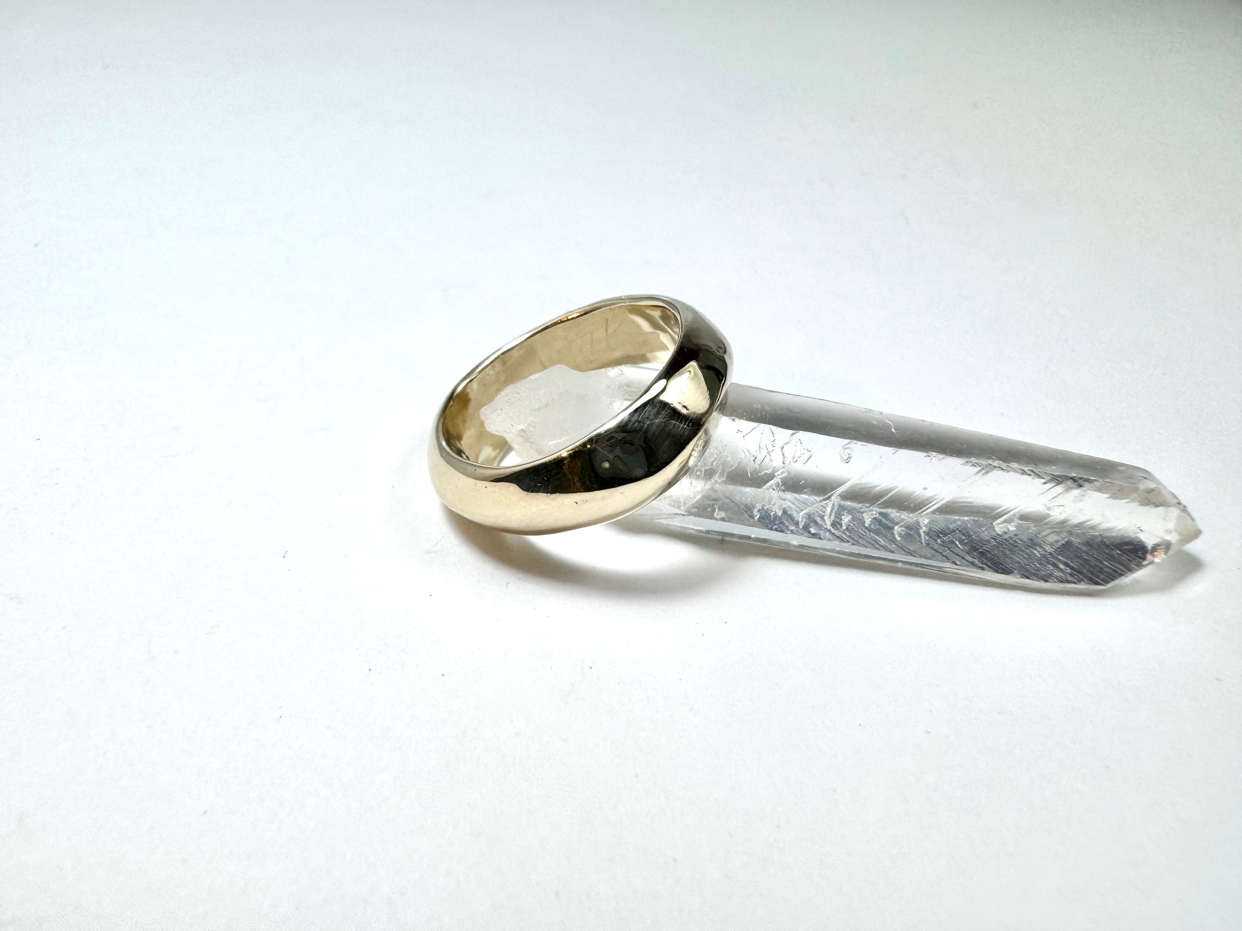 Knife Edge 18k Yellow Gold Band