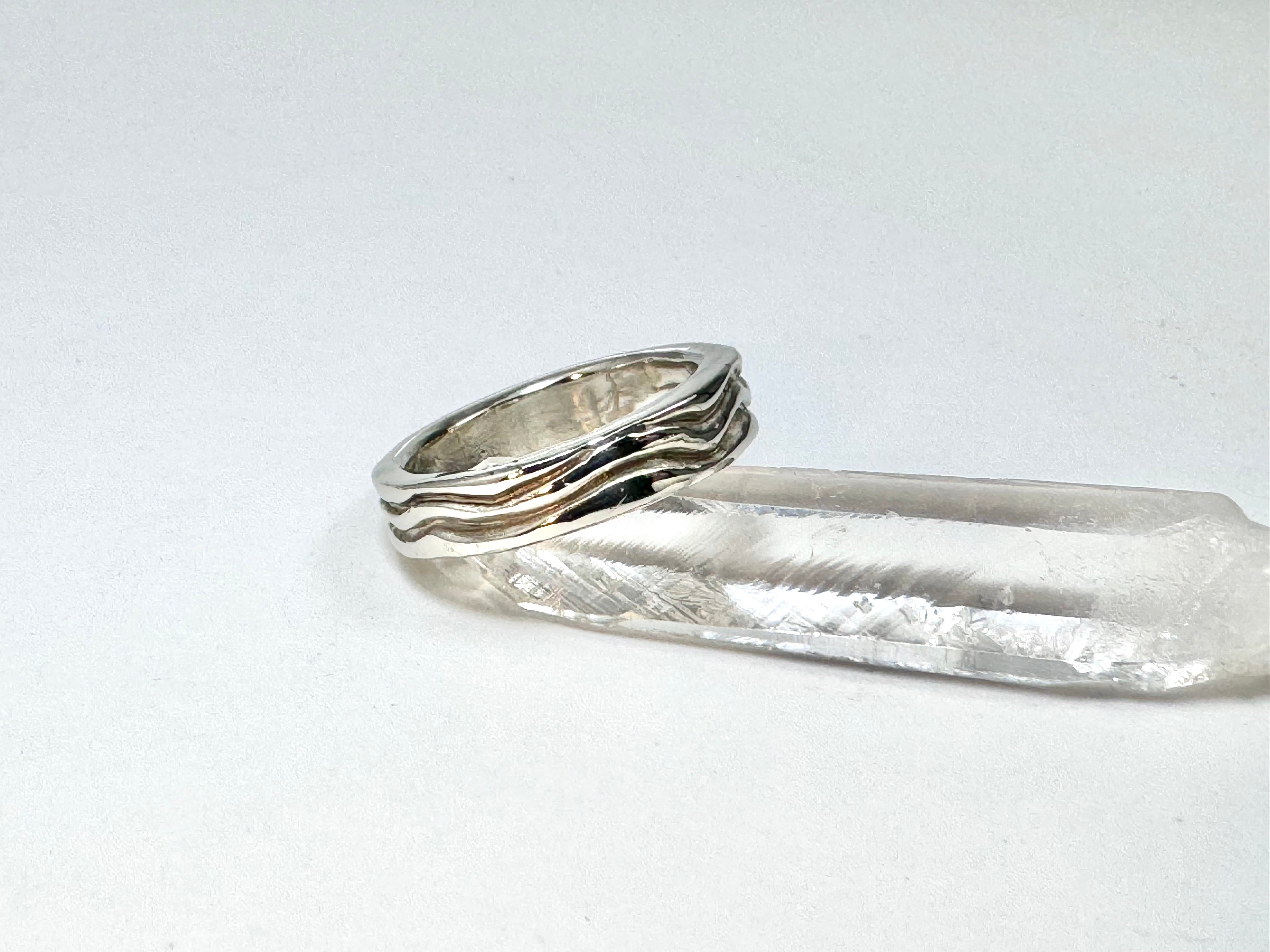 Wave Band White Gold Band