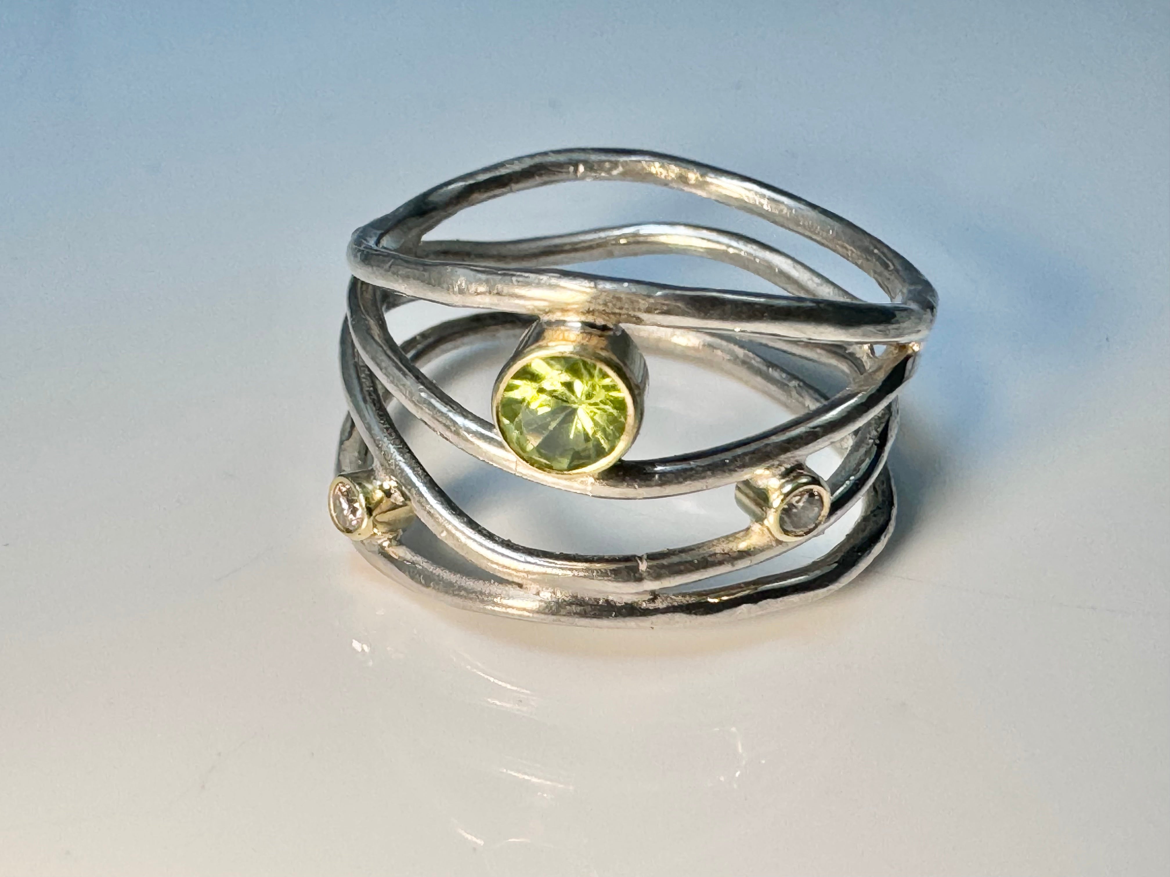 Arizona Peridot & Diamond Wire Ring