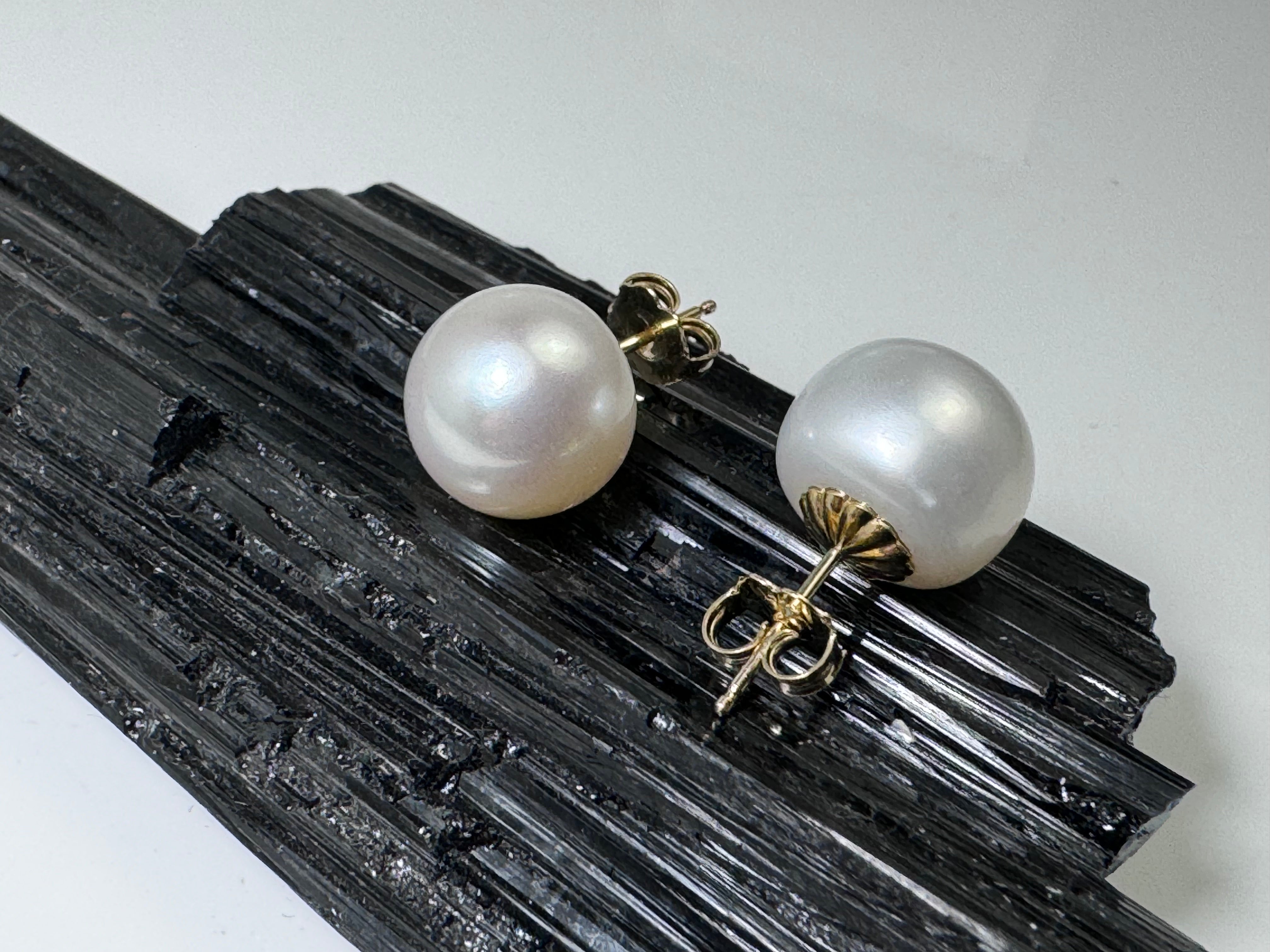 Pearl 14k Studs
