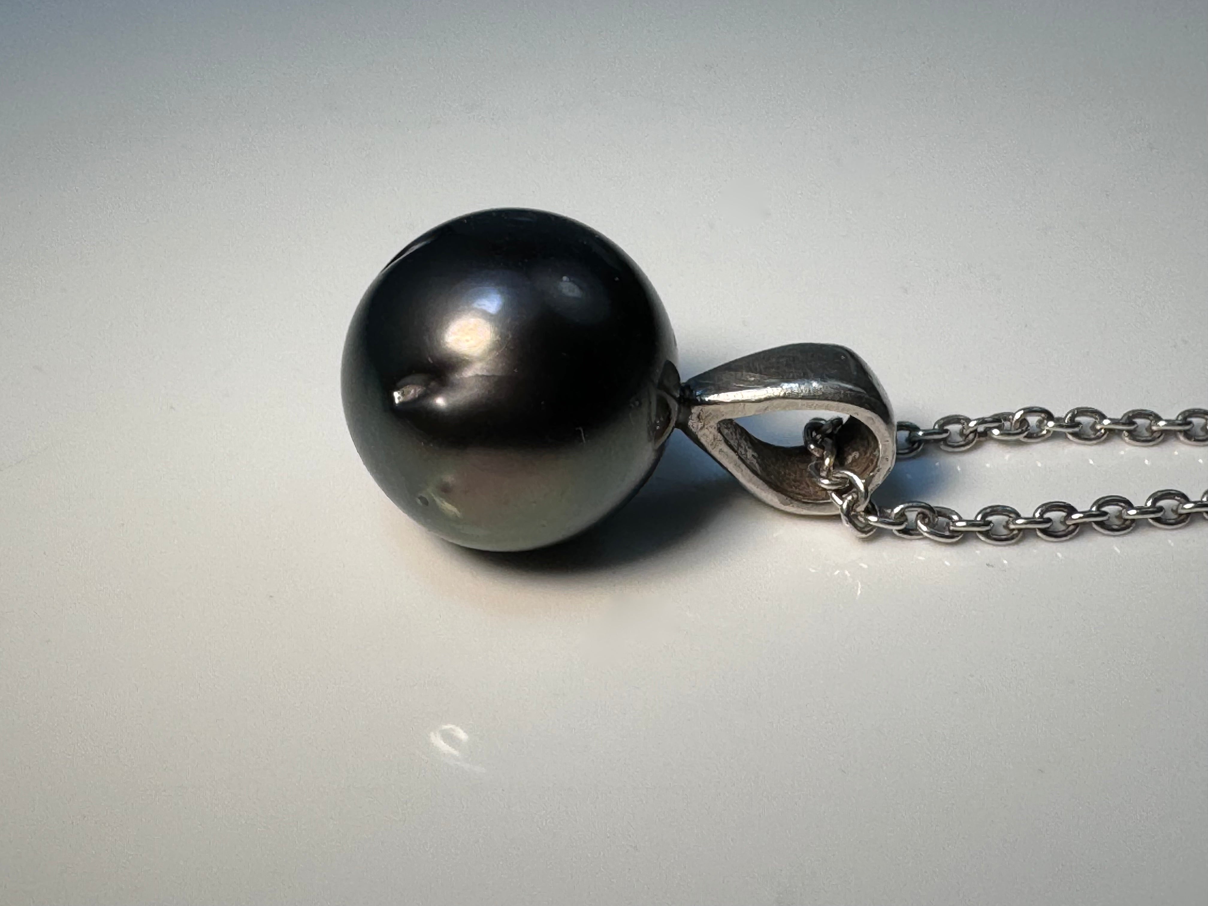 Black Tahitian Pearl Sterling Pendant