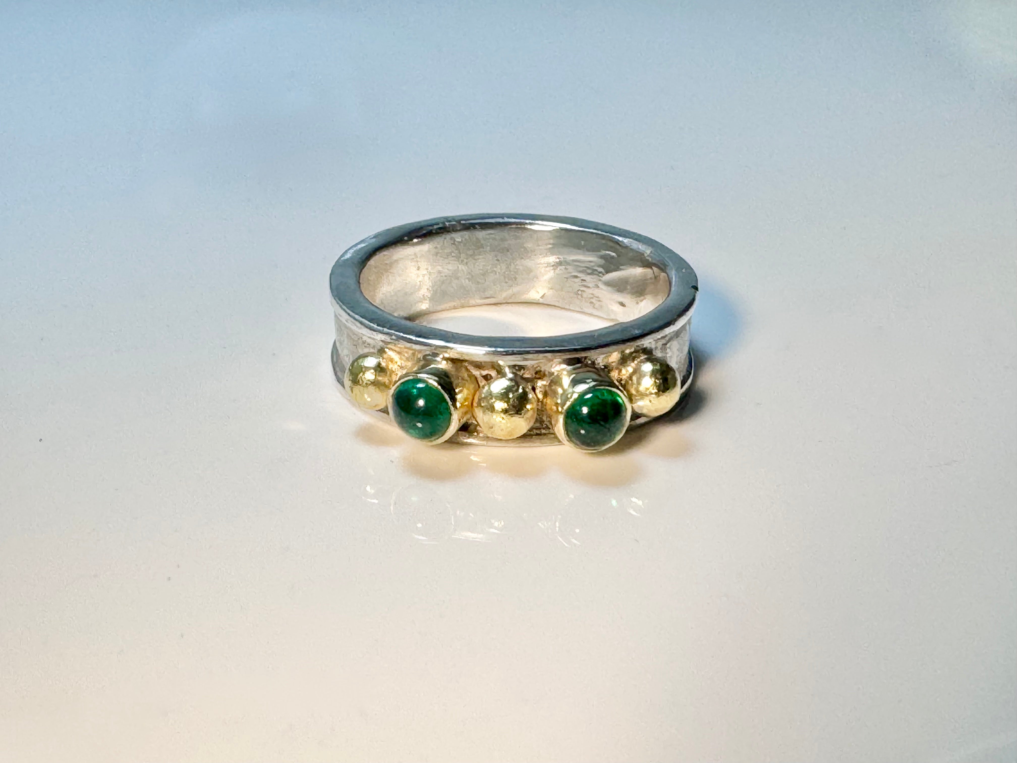 Emerald Raised Edge Two Tone Ring
