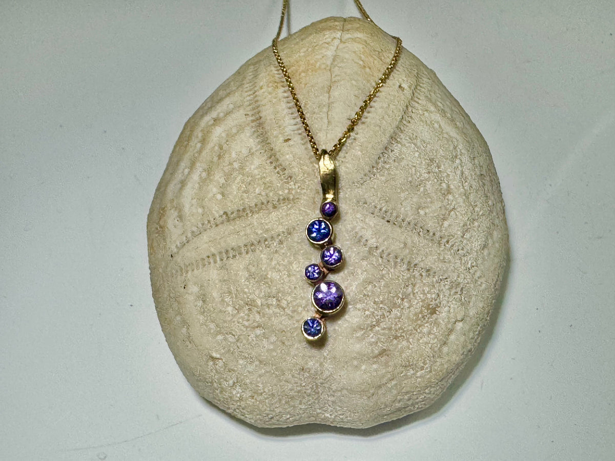 Purple Sapphire 18k Pendant