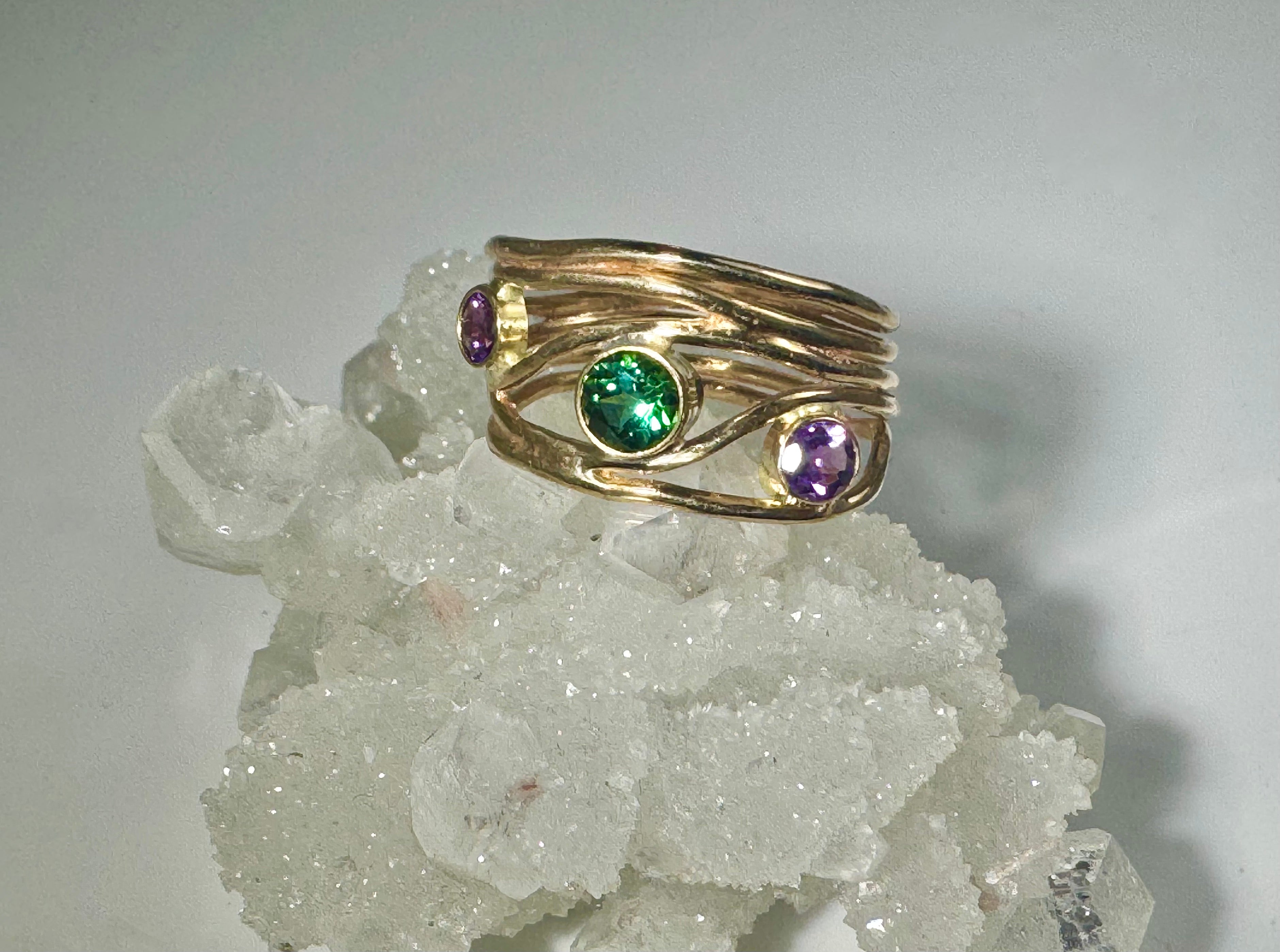 Green Tourmaline & Amethyst Wire Band