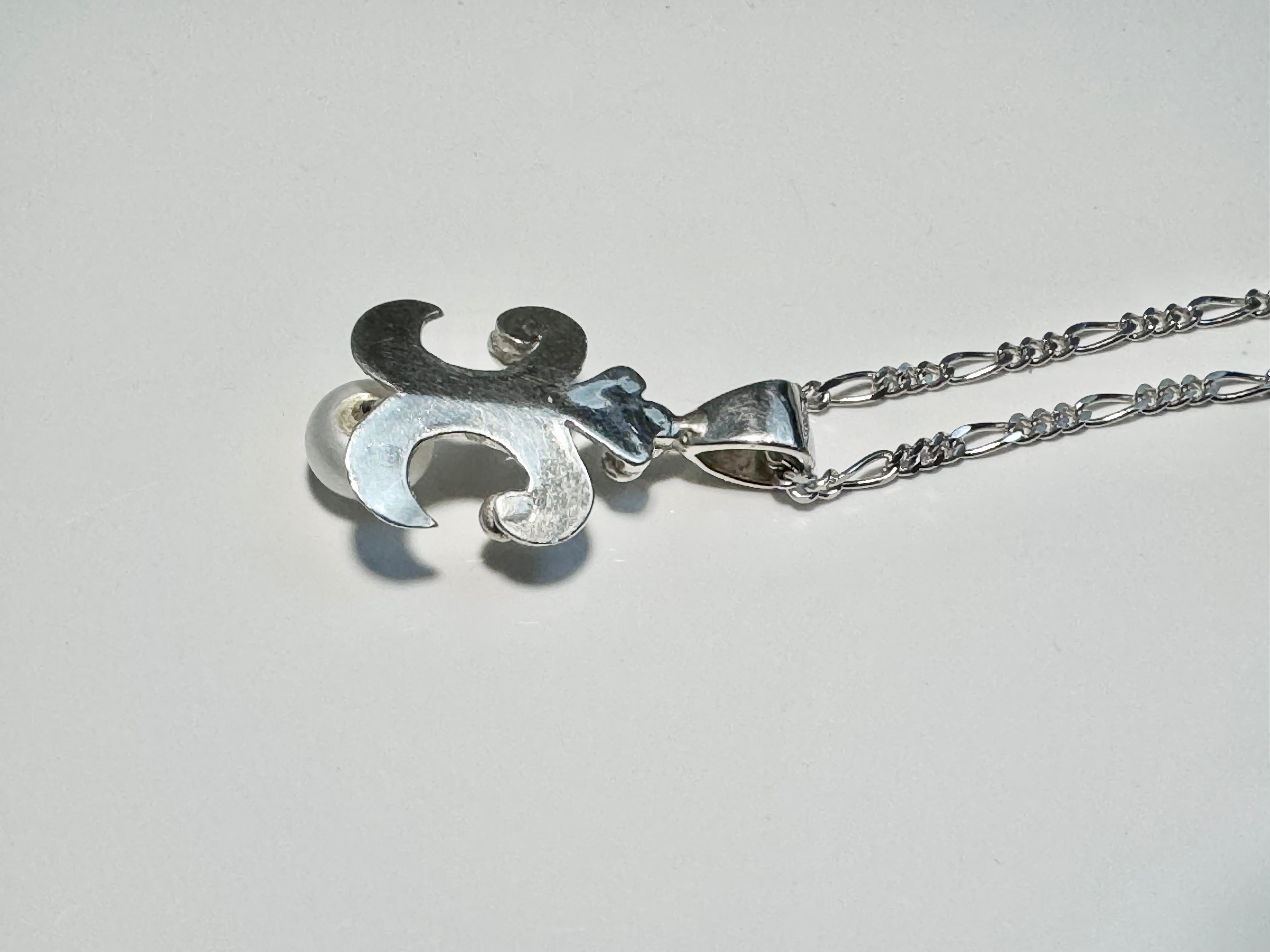 Pearl Fleur De Lis Pendant