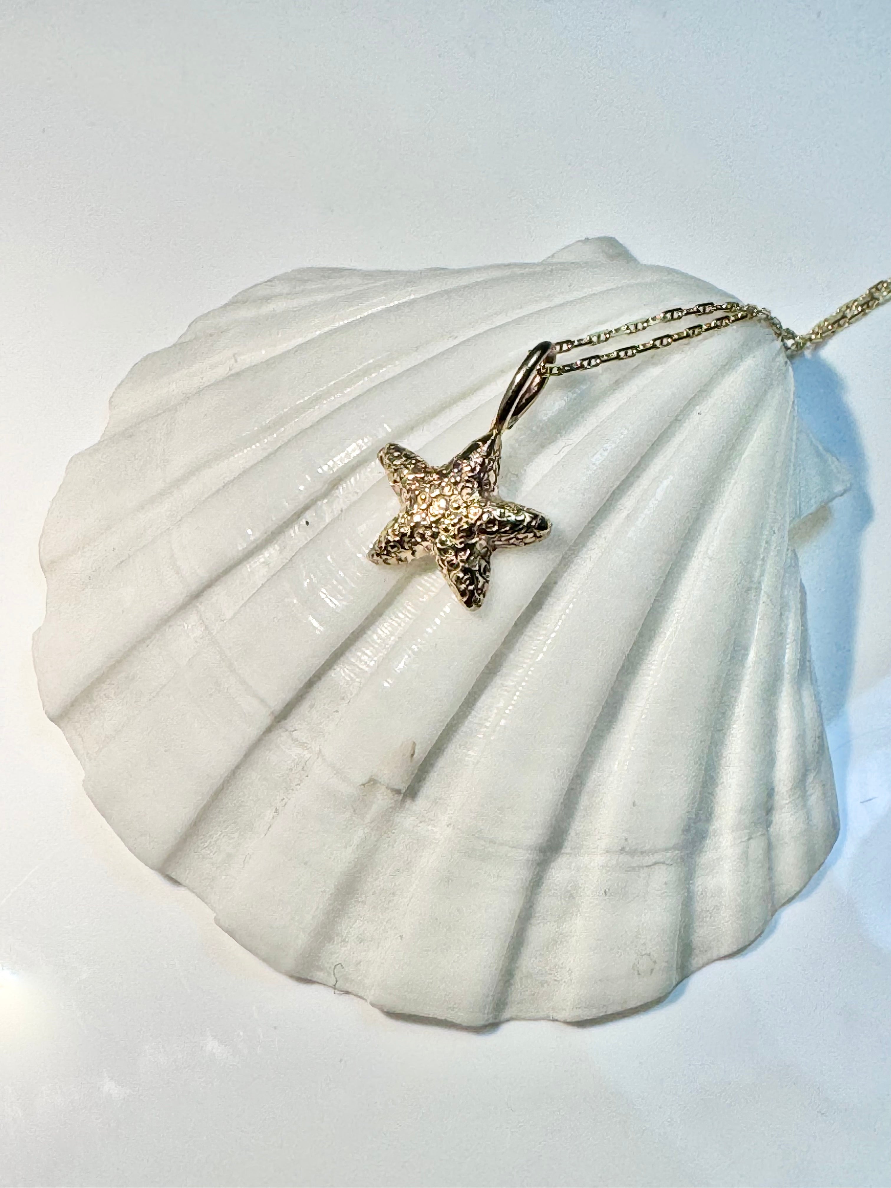 Starfish Texture 14k Pendant