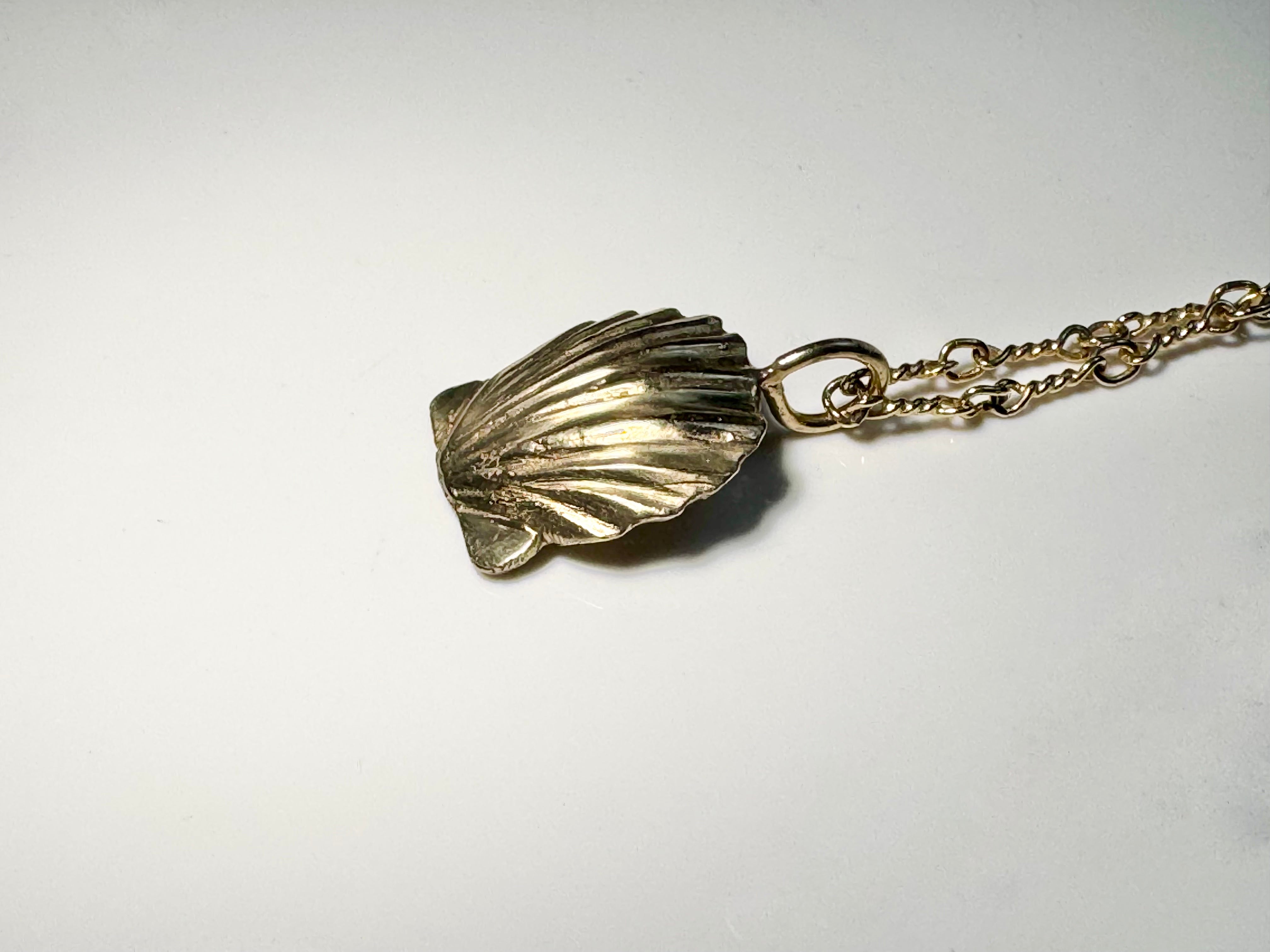 Shell 14k Pendant