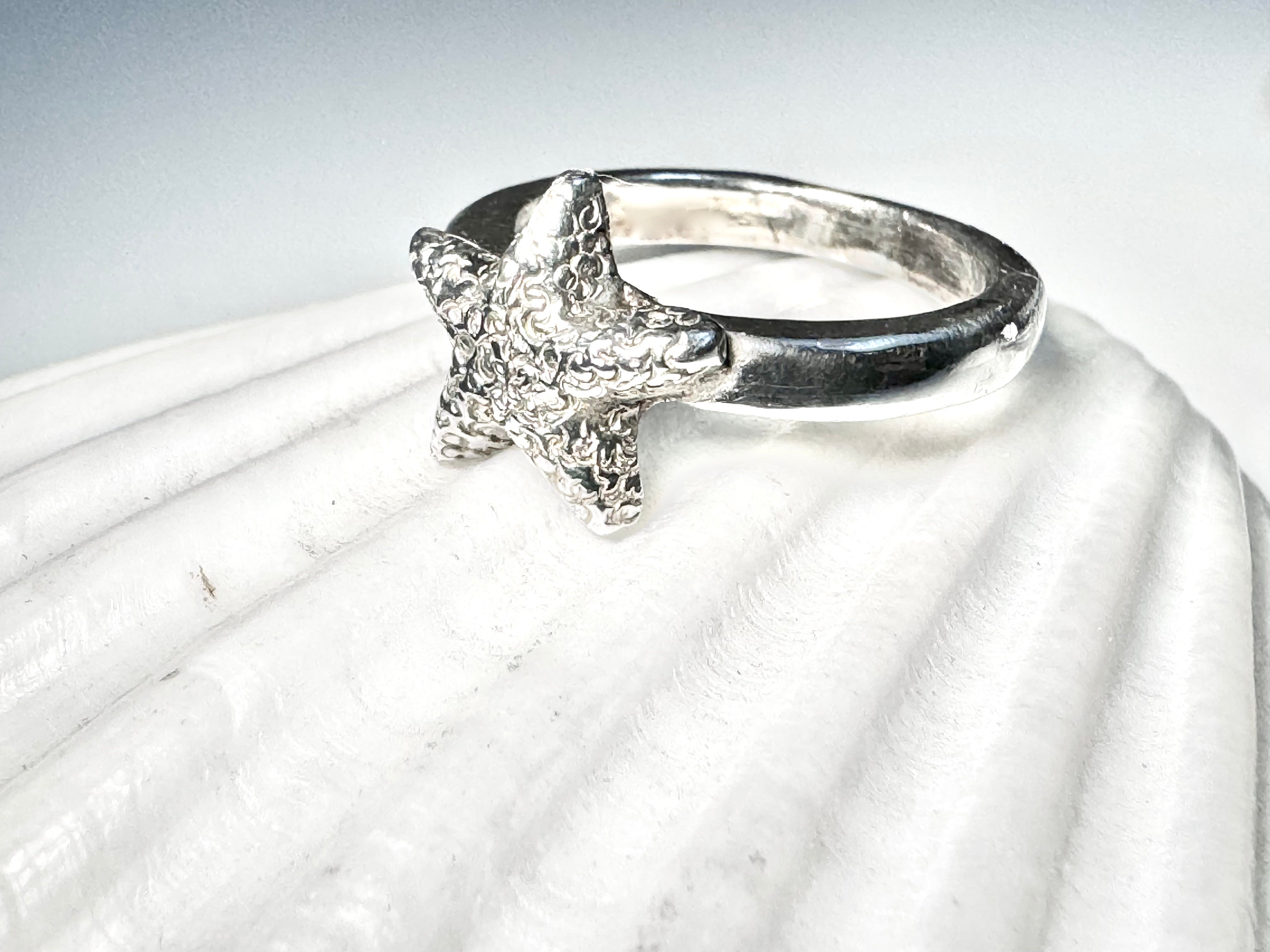 Starfish Textured Small Ring