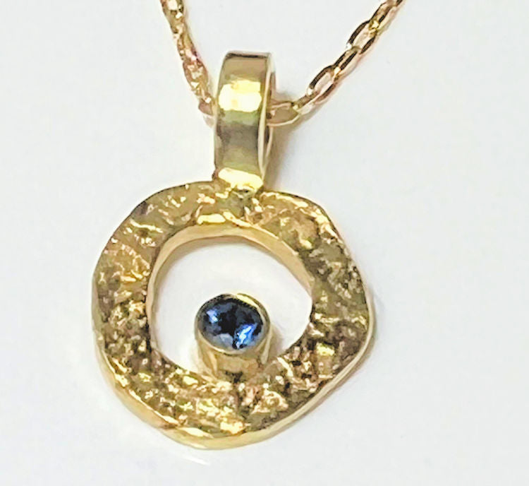 Blue Sapphire Open Disc 18k Pendant