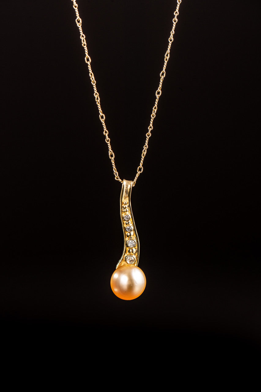 South Sea Pearl & Diamond 18K Pendant