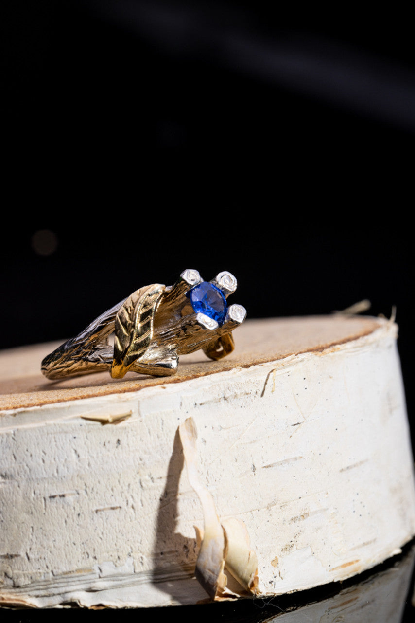 Bark & Leaf Ring Ceylon Blue Sapphire
