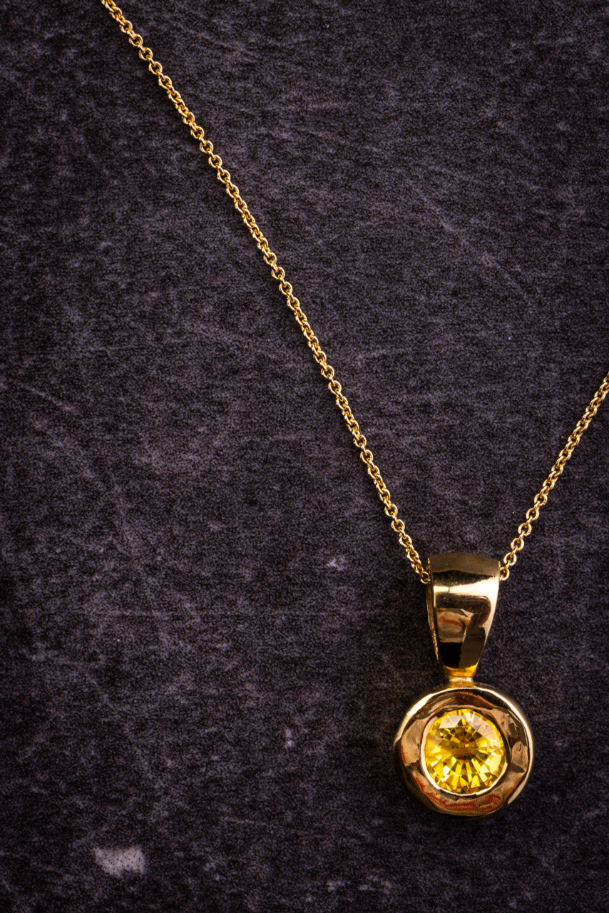 Yellow Sapphire Wide Bezel 18k Pendant