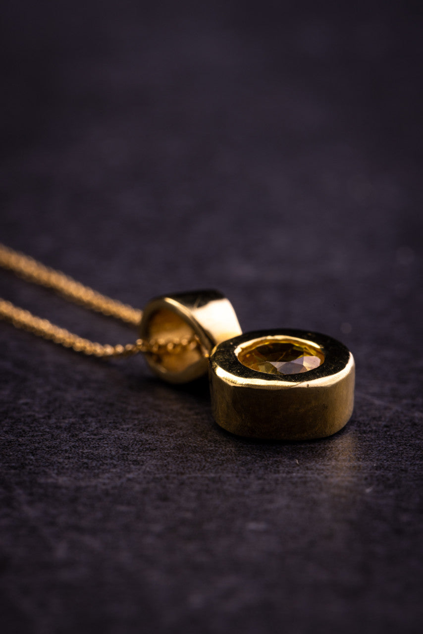 Yellow Sapphire Wide Bezel 18k Pendant