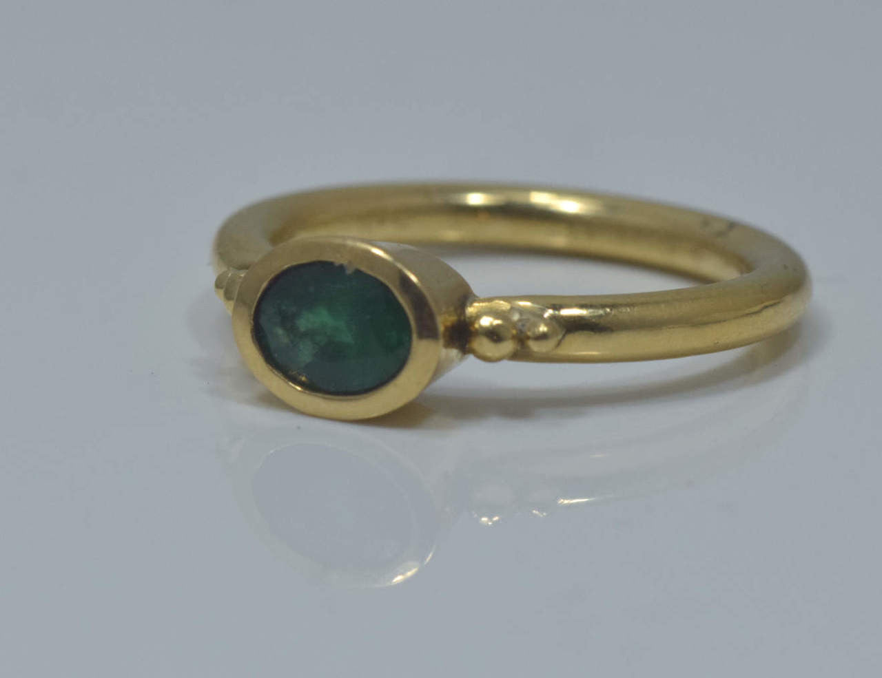 Emerald Bead 18k Ring