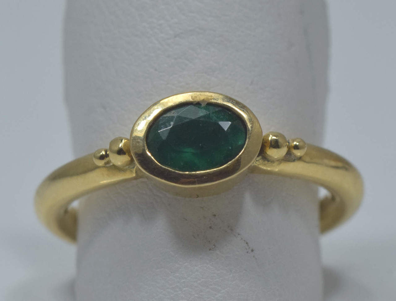 Emerald Bead 18k Ring