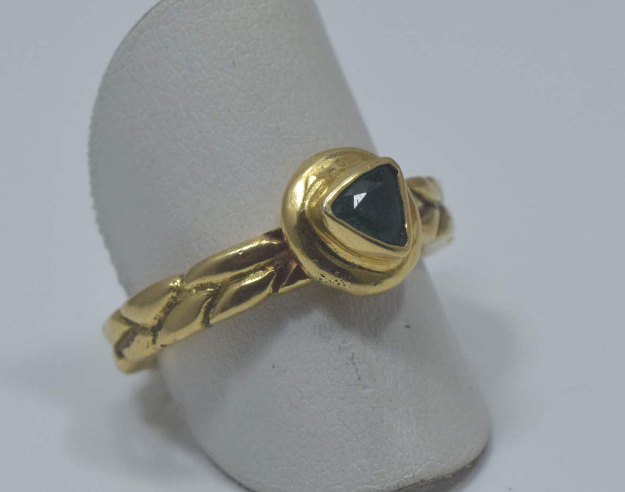 Emerald Trillion 18k Gold Ring