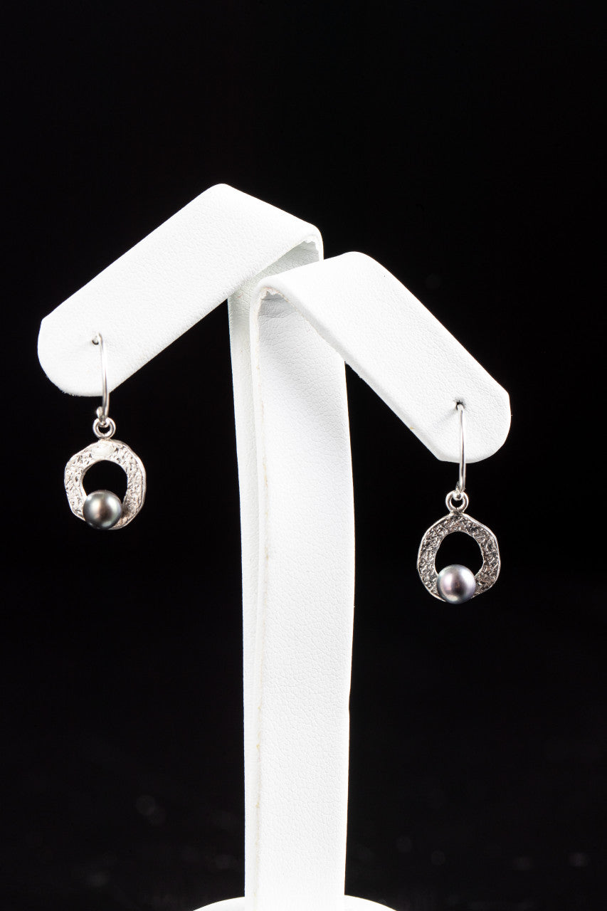 Pearl Beach Texture Disc Drops