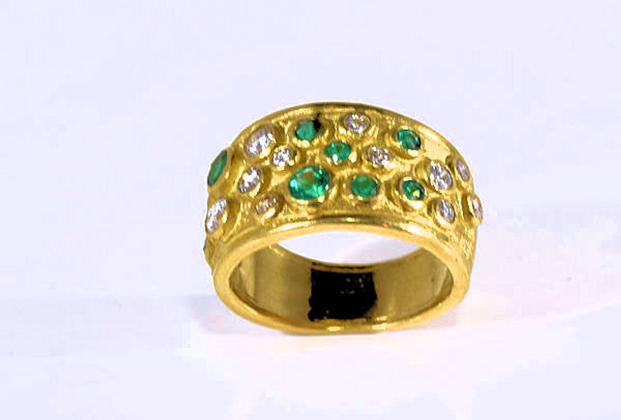 Emerald and Diamond Pebble Gold Ring