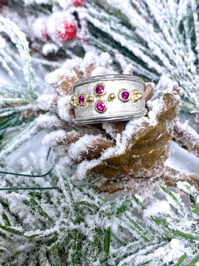 Pomegranate Sapphire Two Tone Ring