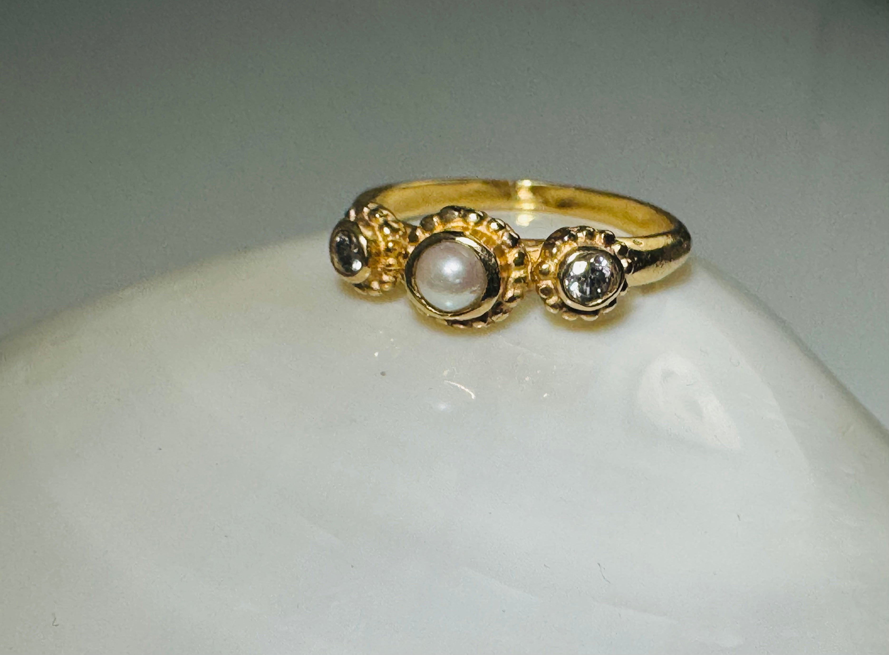 Pearl & Diamond 14k Ring