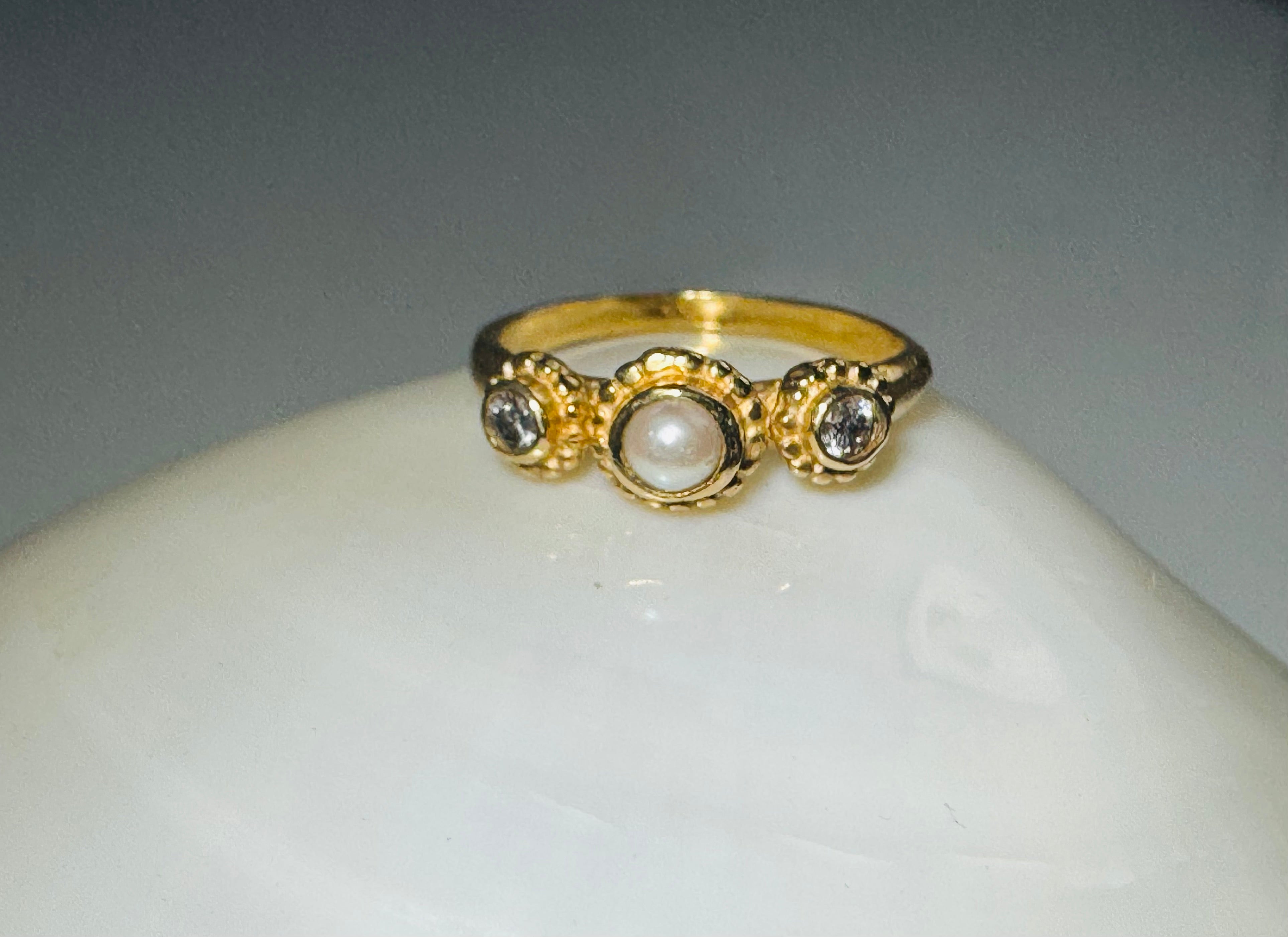 Pearl & Diamond 14k Ring