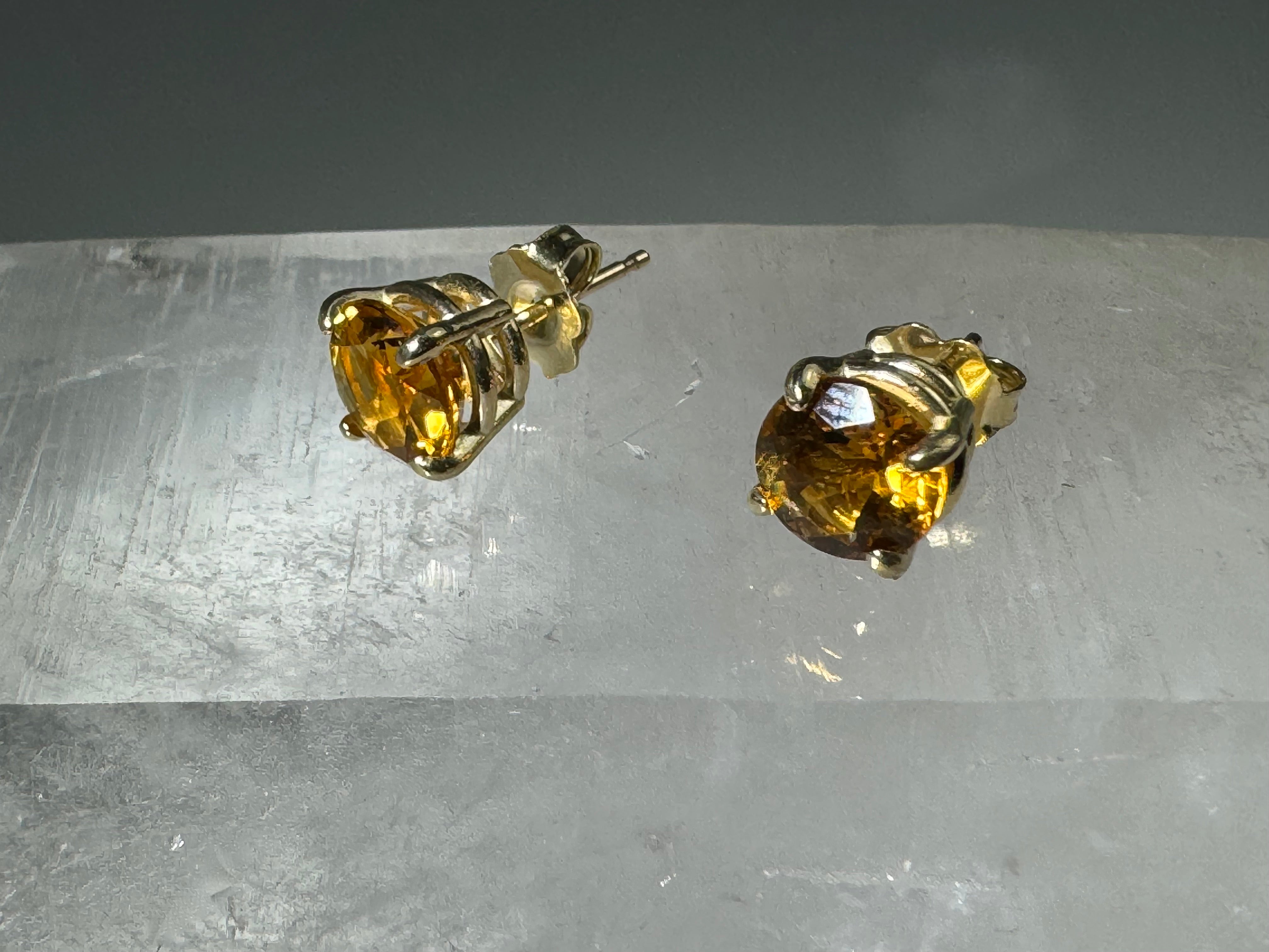 Citrine 7mm 14k Studs