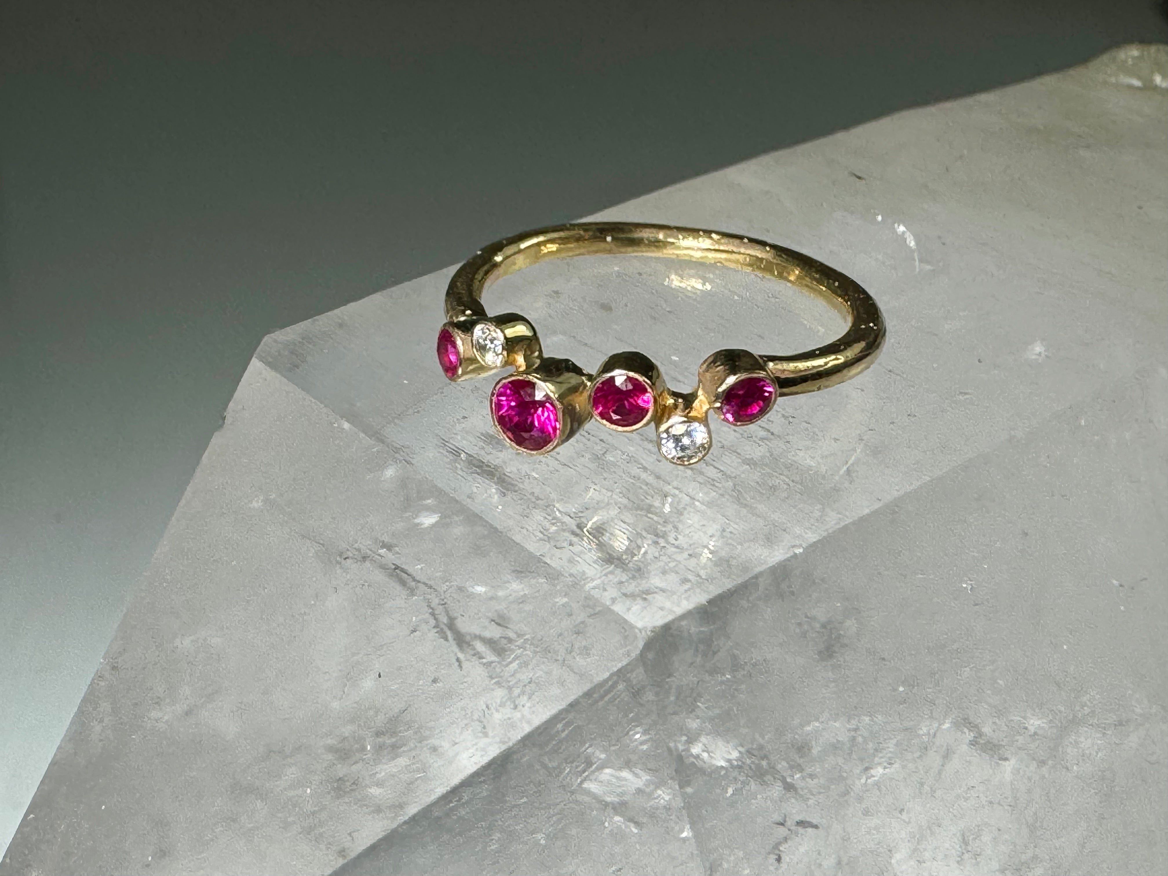 Ruby & Diamond Pebble 18k Ring