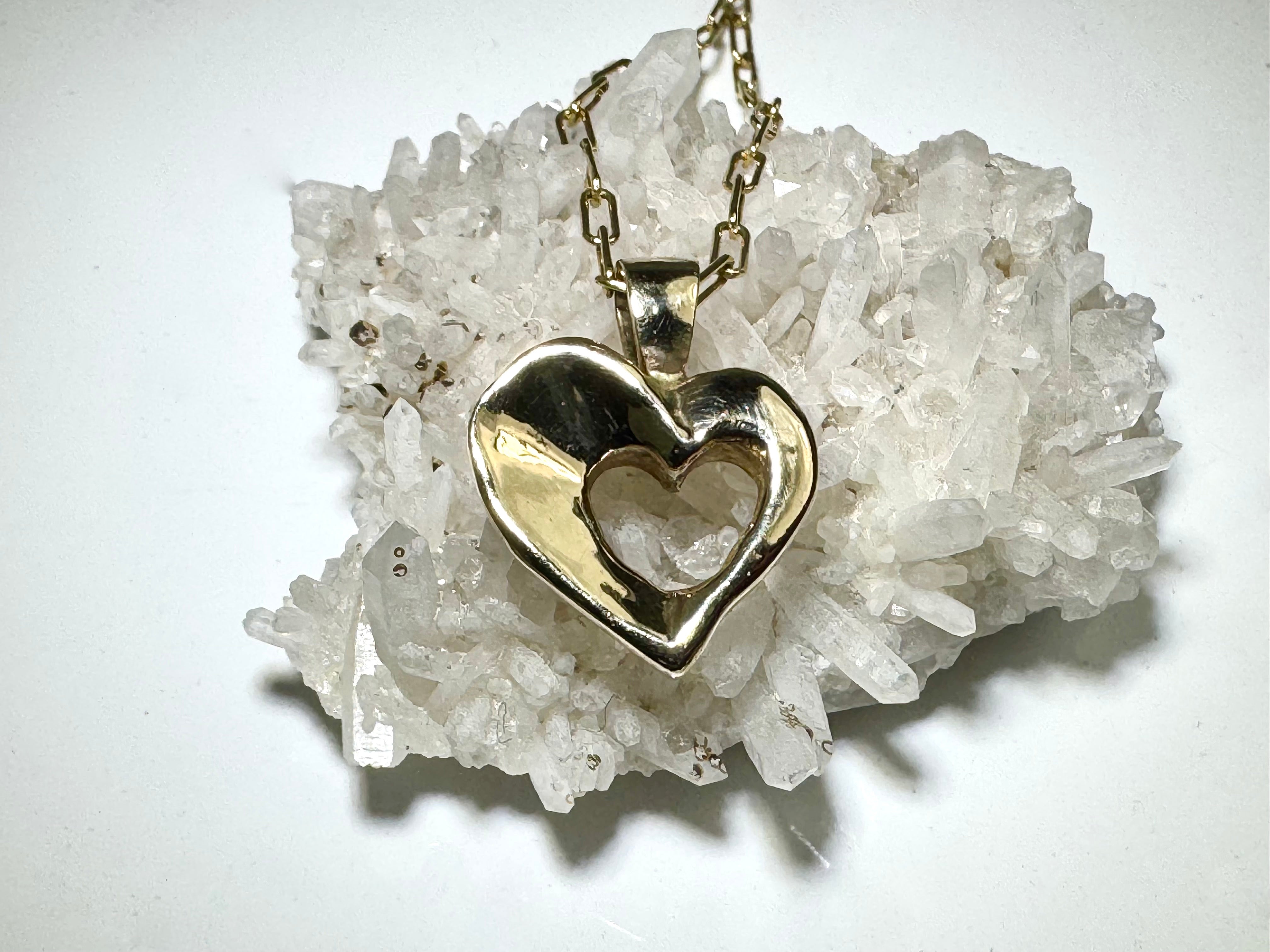 Heart Offset Cutout 18k Gold Pendant