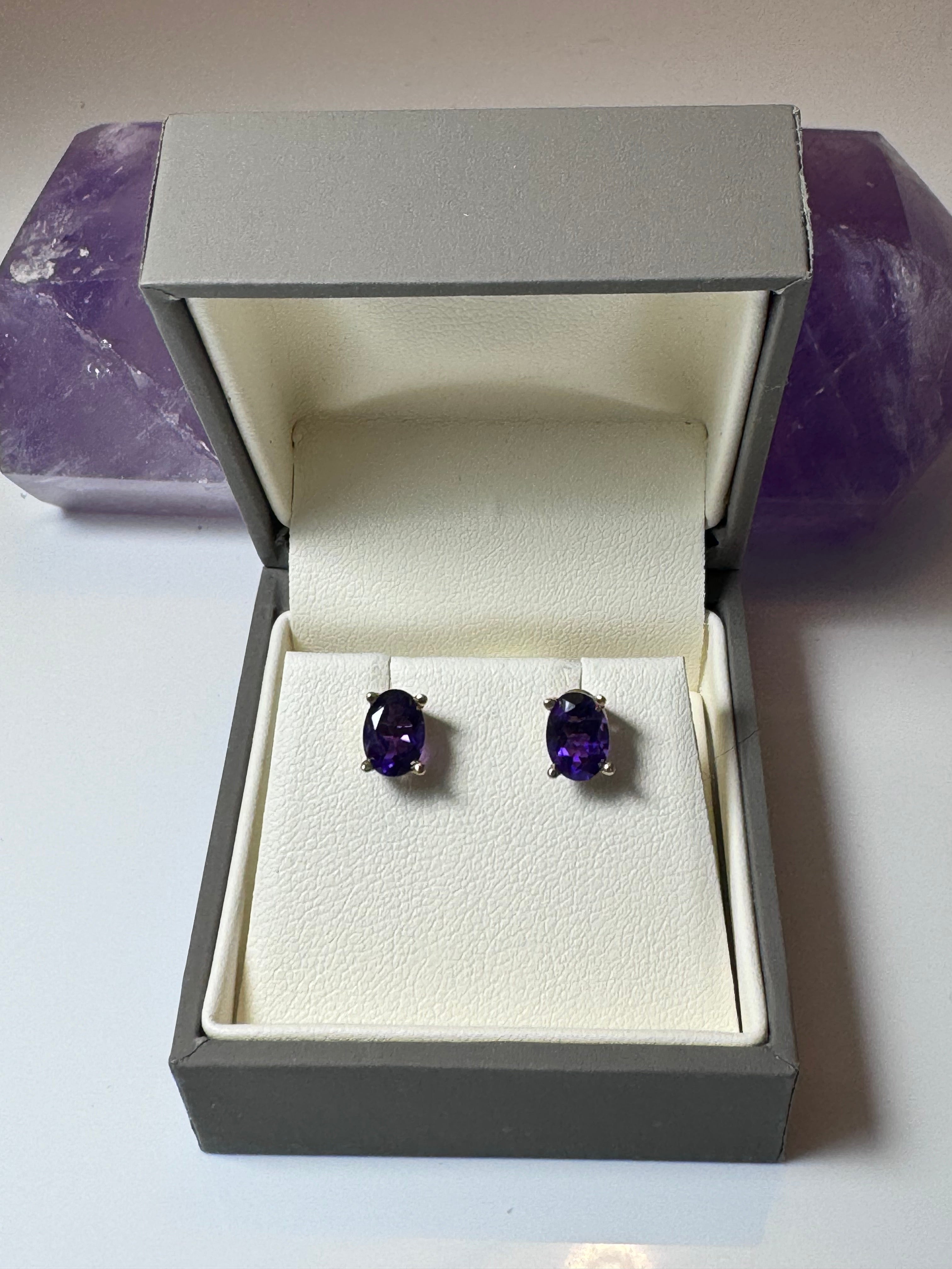 Amethyst Faceted Oval 14k Studs