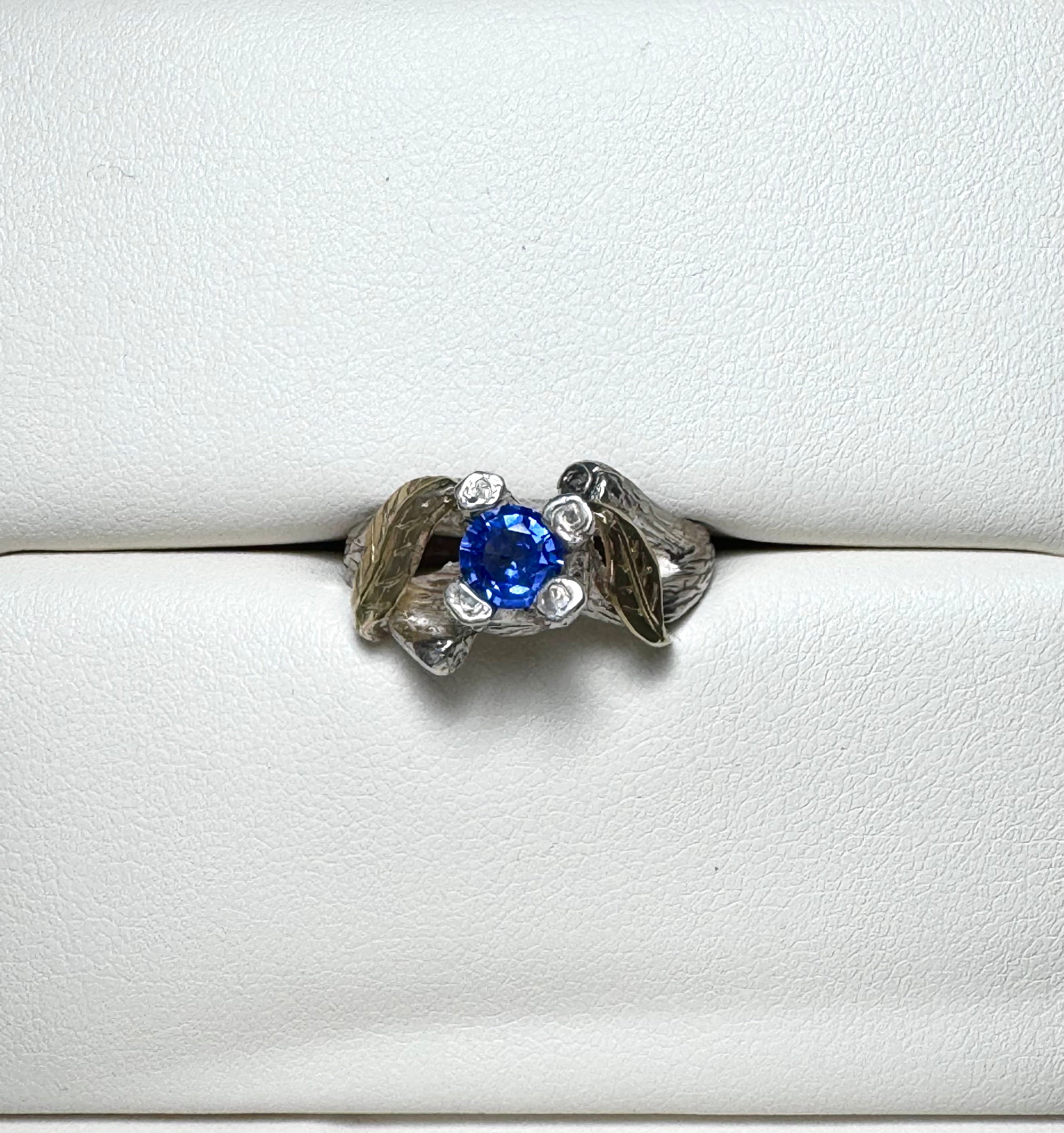 Bark & Leaf Ring Ceylon Blue Sapphire
