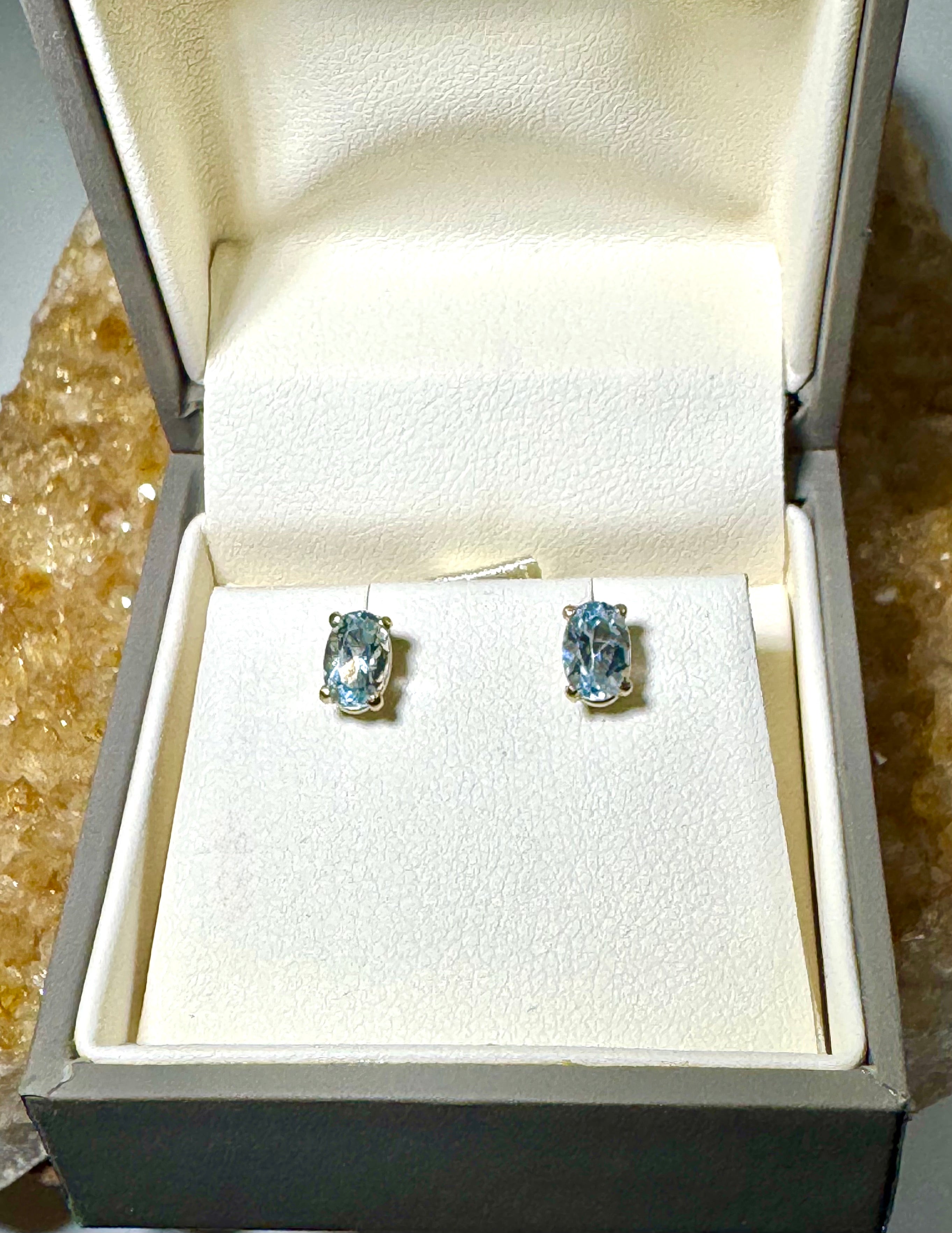 Aquamarine Faceted Oval 14k Studs