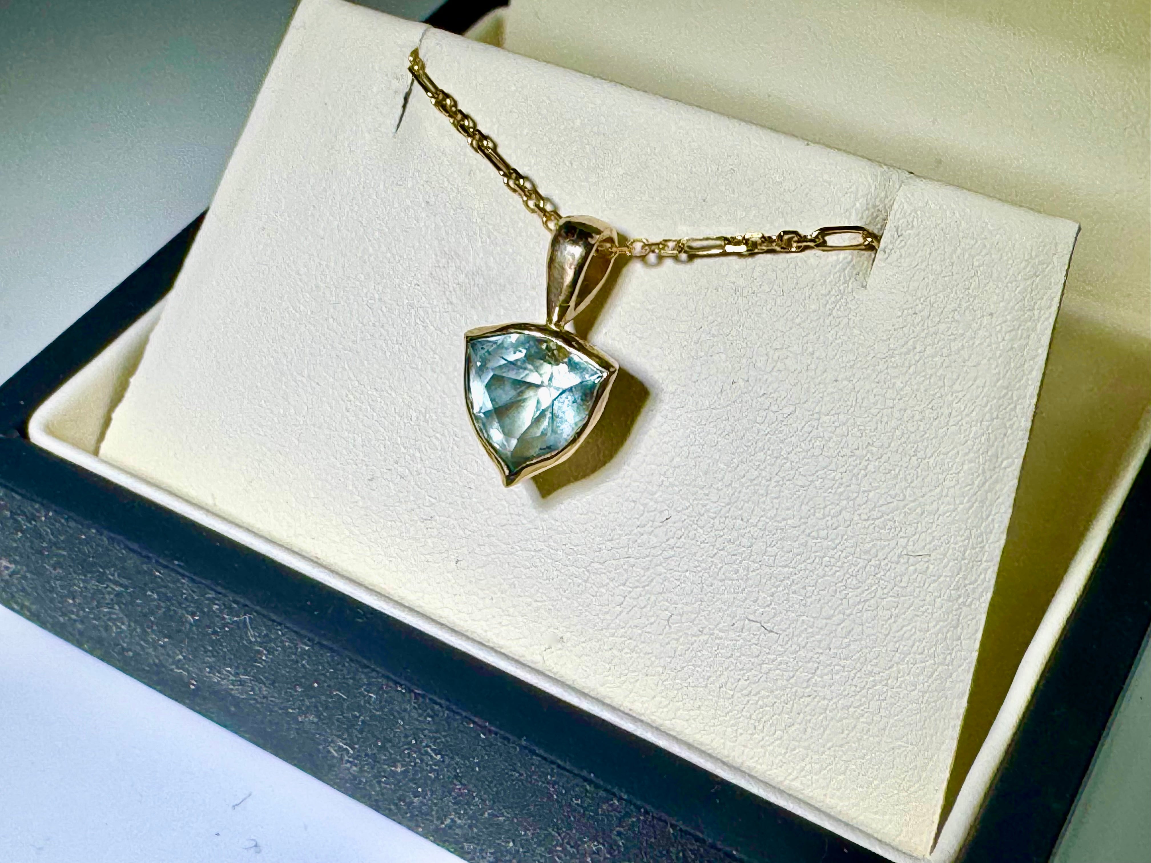 Aquamarine 14k Trillion-Cut Pendant