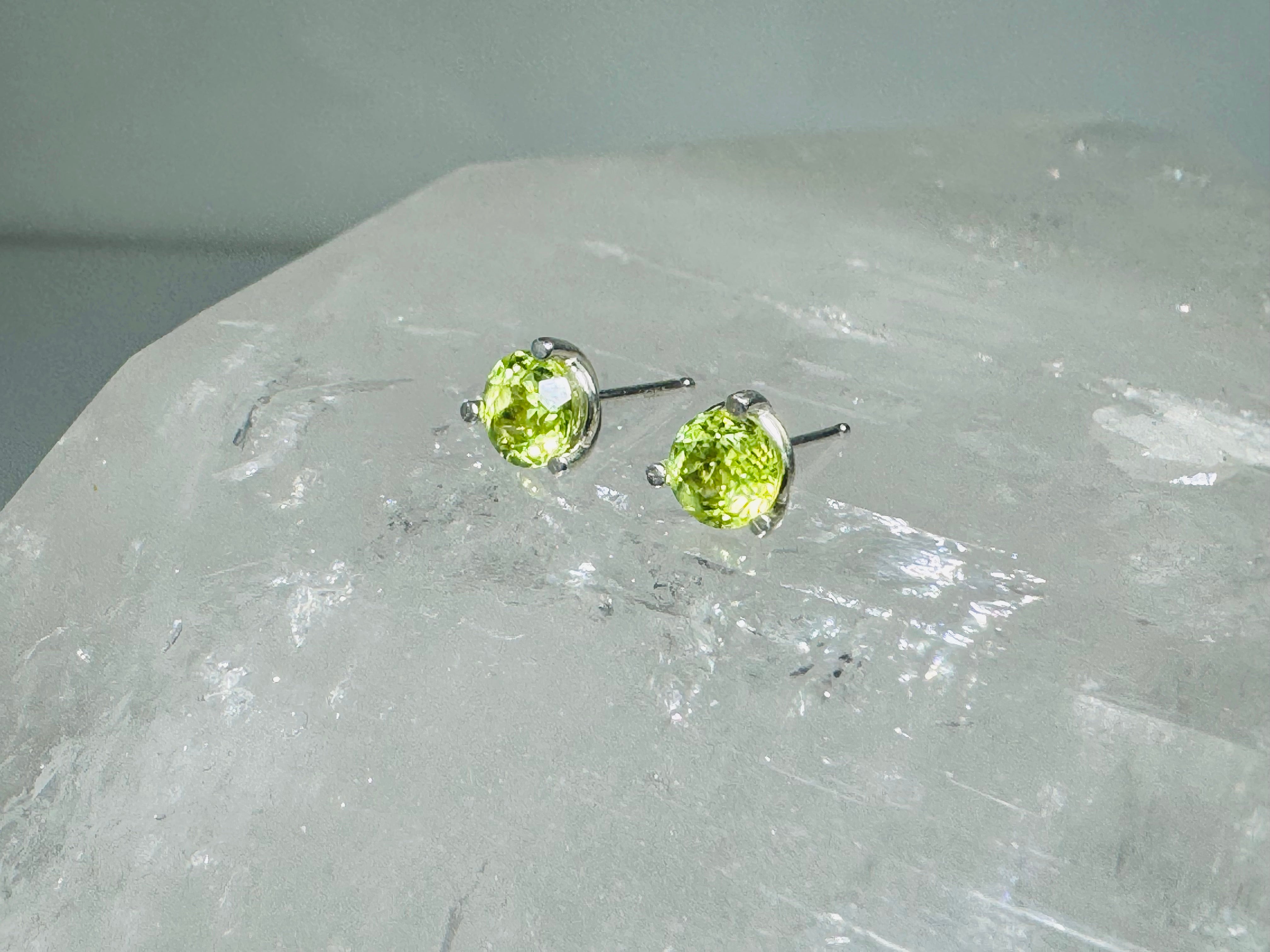 Peridot 5mm 3 Prong Sterling Studs